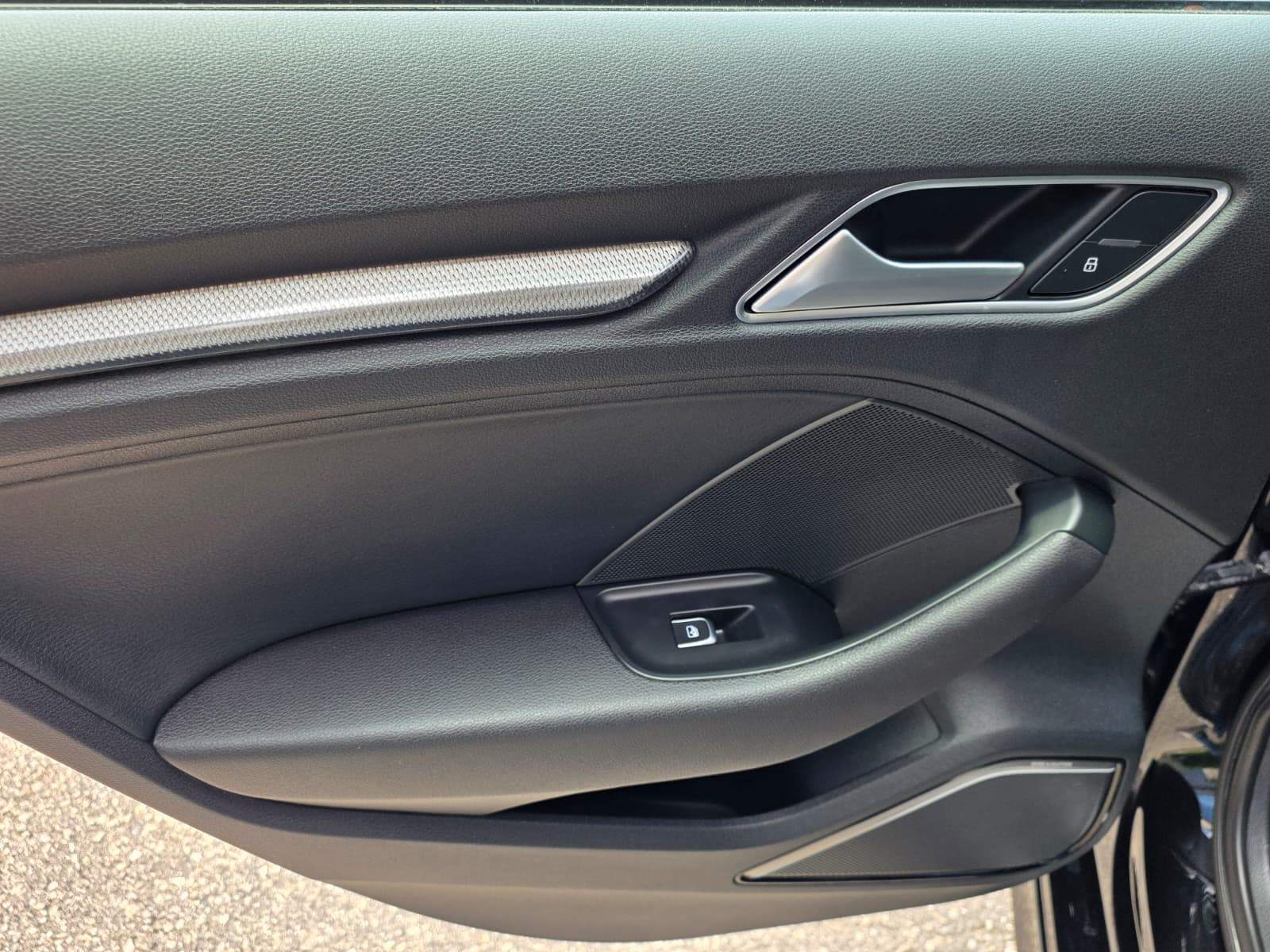 /akmautomotiveltd/2018-Audi-A3Sportback-047498451488924065.jpg