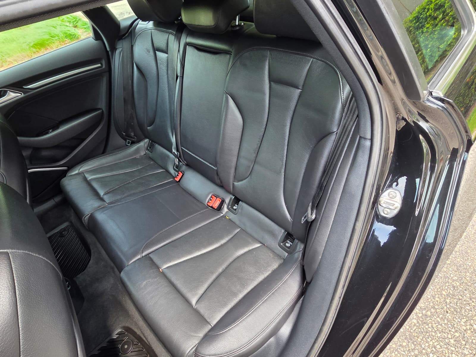 /akmautomotiveltd/2018-Audi-A3Sportback-08181521461580044.jpg