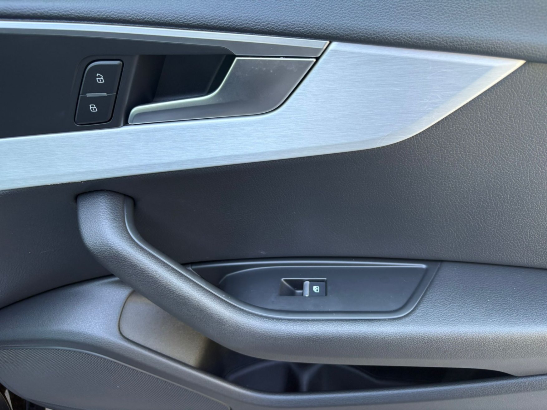 /akmautomotiveltd/2018-Audi-A5Sportback-24280267049896032.jpg