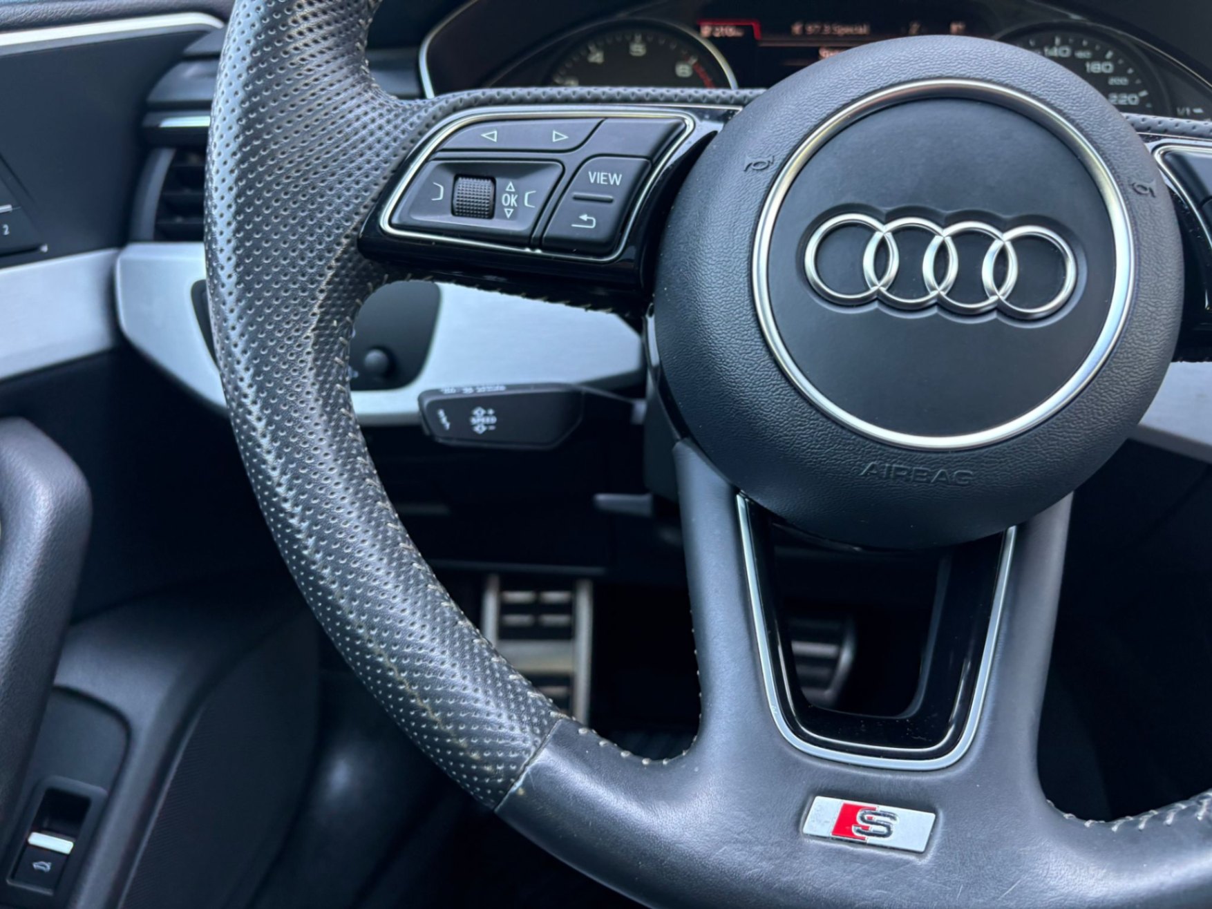 /akmautomotiveltd/2018-Audi-A5Sportback-6270412238770724.jpg