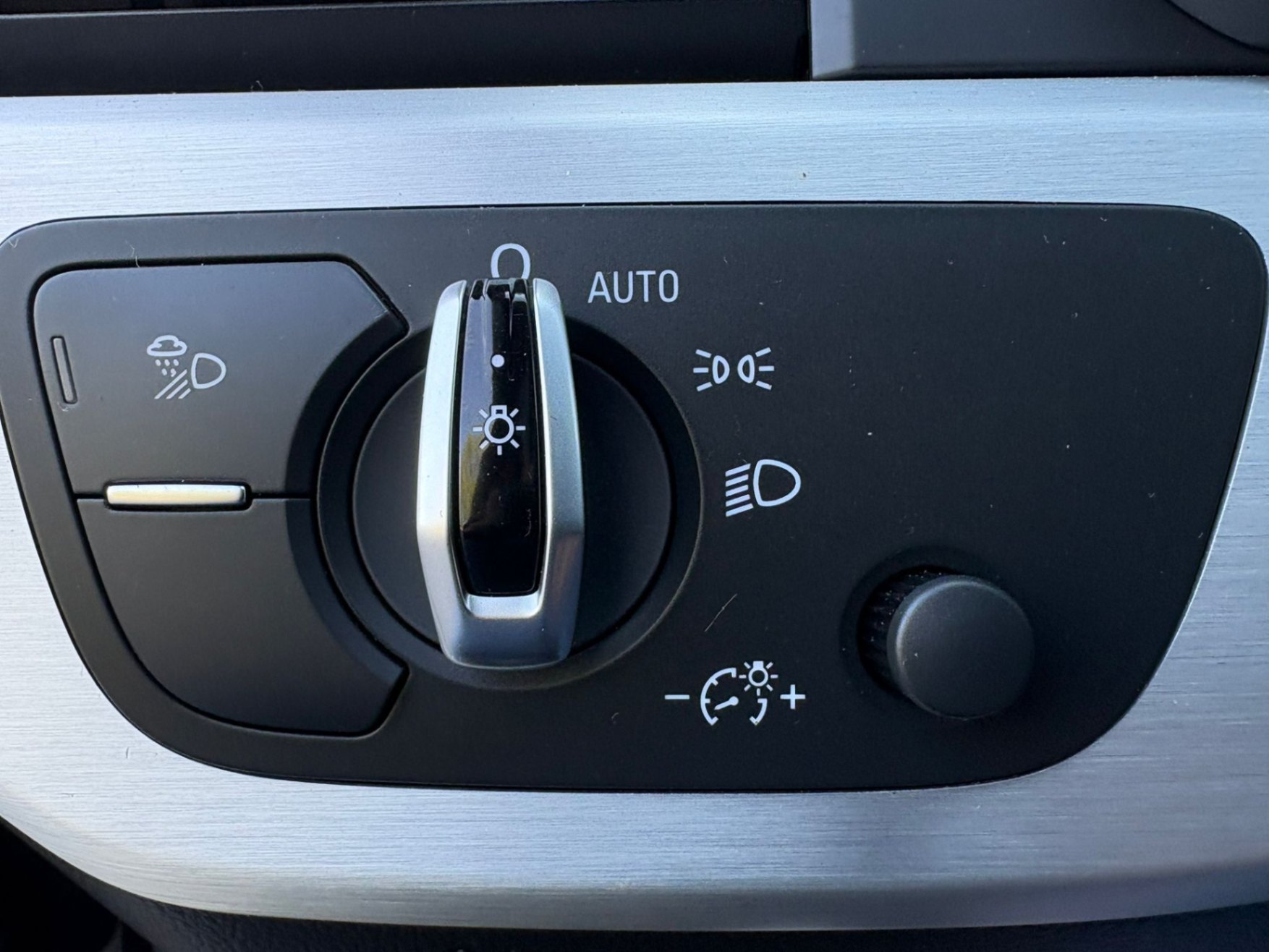 /akmautomotiveltd/2018-Audi-A5Sportback-7647145675504219.jpg
