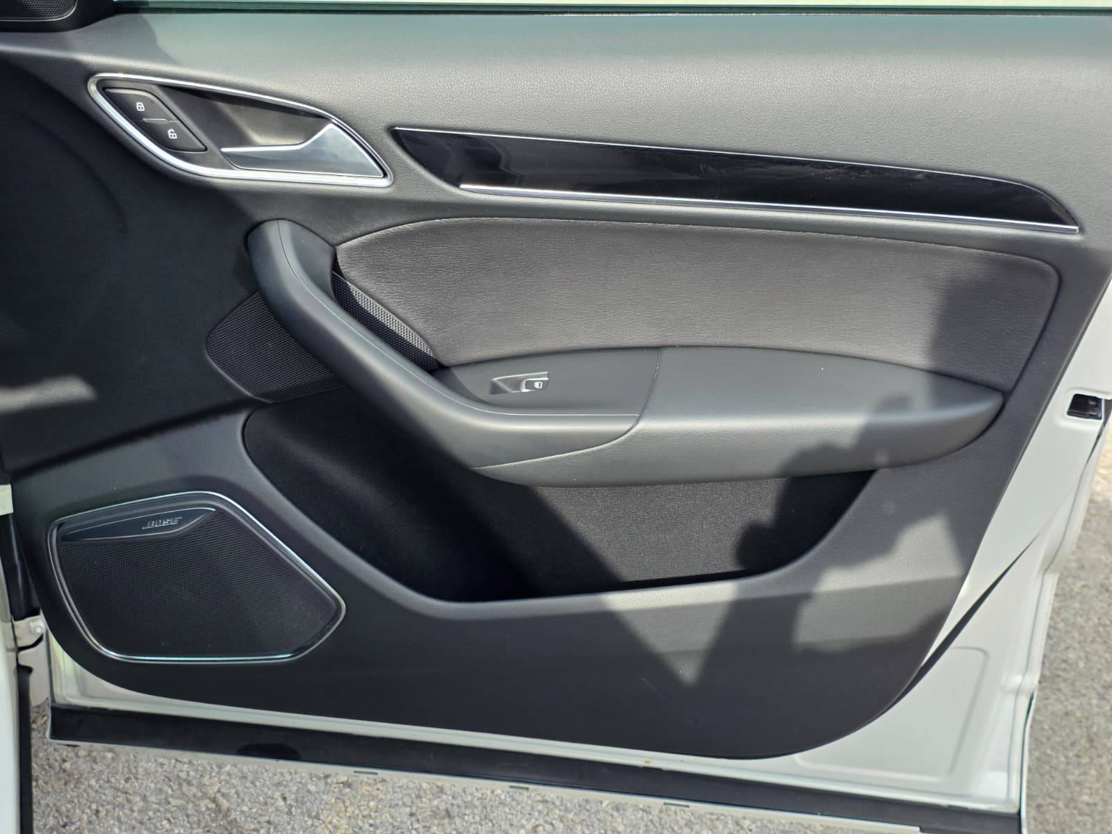 /akmautomotiveltd/2018-Audi-Q3-628745868035139.jpg