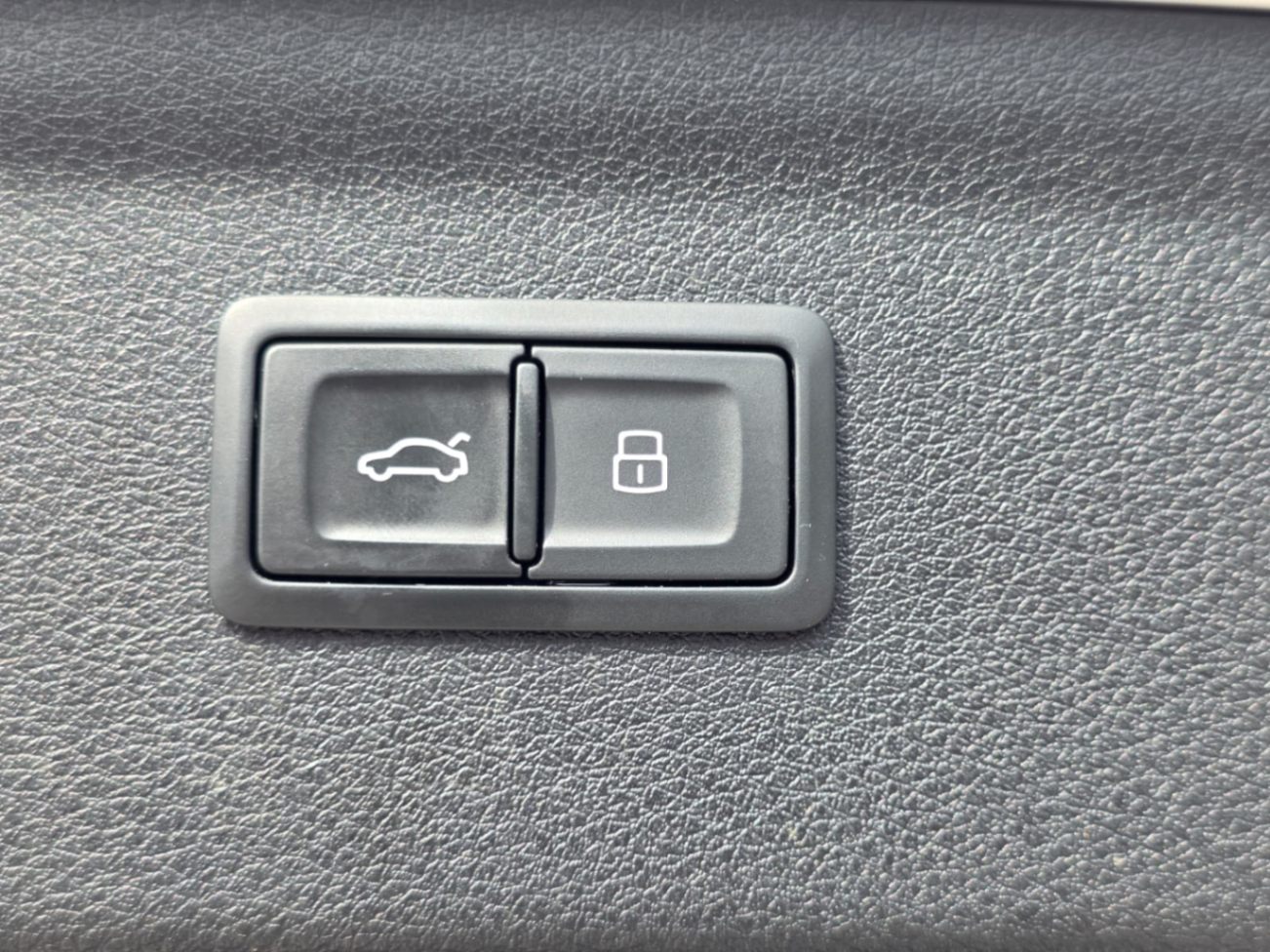 /akmautomotiveltd/2018-Audi-Q3-9713623855390721.jpg