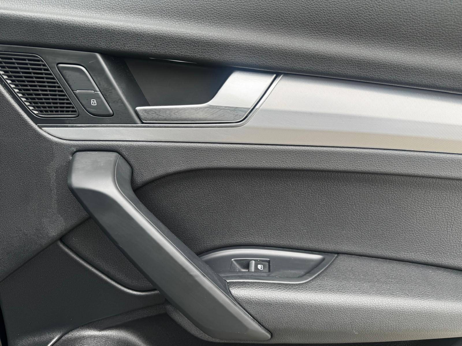 /akmautomotiveltd/2018-Audi-Q5-03137097783750109.jpg