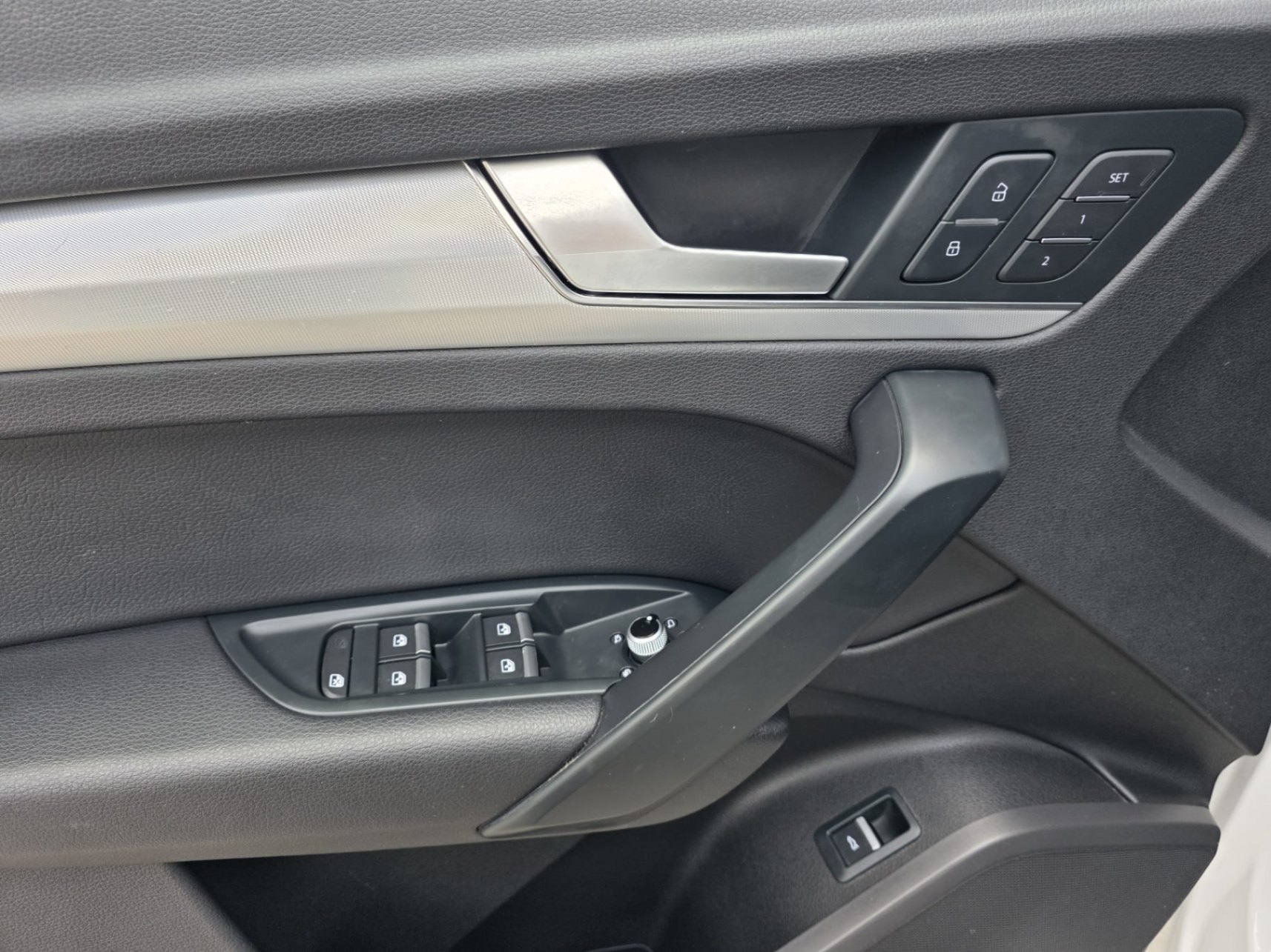 /akmautomotiveltd/2018-Audi-Q5-9993755312008419.jpg