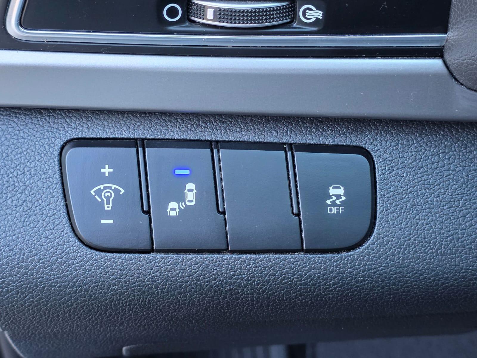 /akmautomotiveltd/2018-Hyundai-Elantra-39762644448724704.jpg