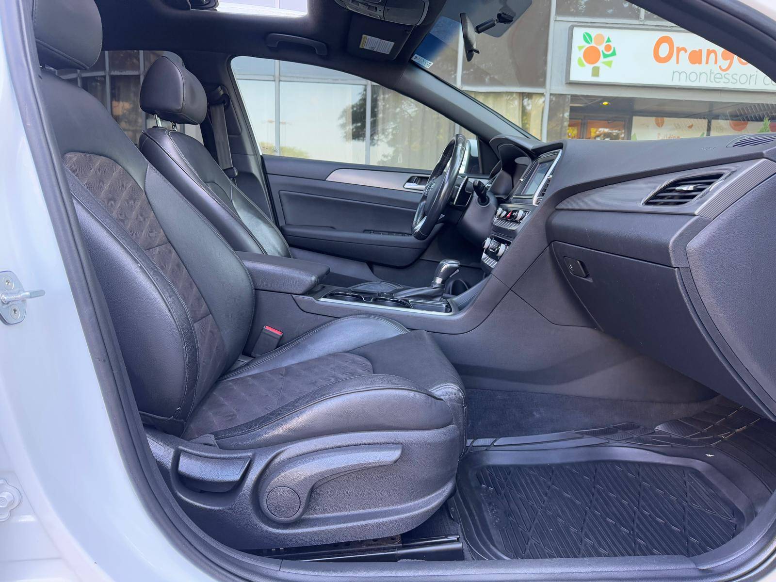 /akmautomotiveltd/2018-Hyundai-Sonata-39404103865825335.jpg
