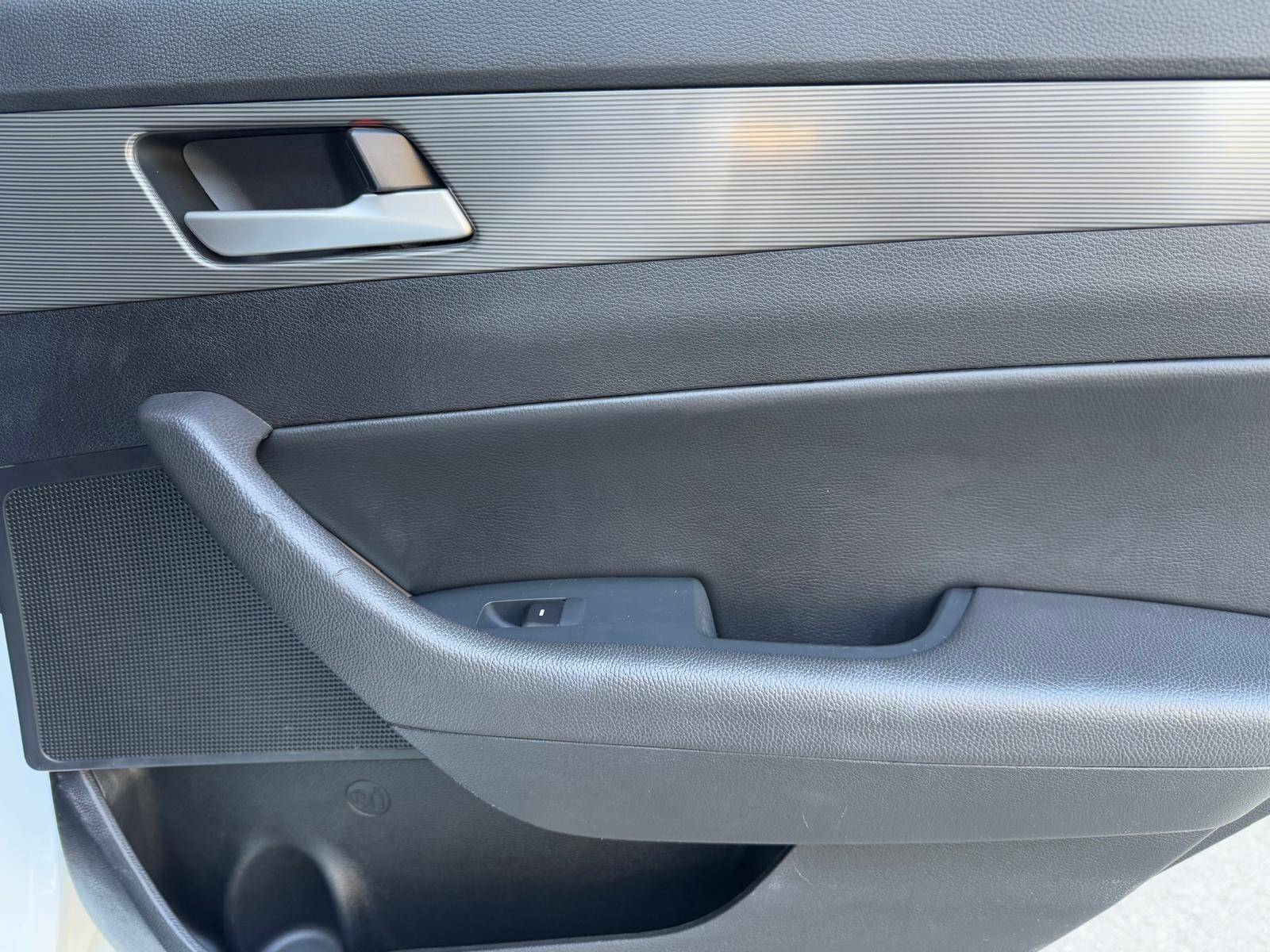 /akmautomotiveltd/2018-Hyundai-Sonata-814599894123291.jpg