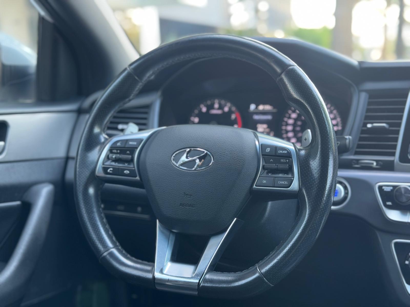 /akmautomotiveltd/2018-Hyundai-Sonata-9232778231446093.jpg
