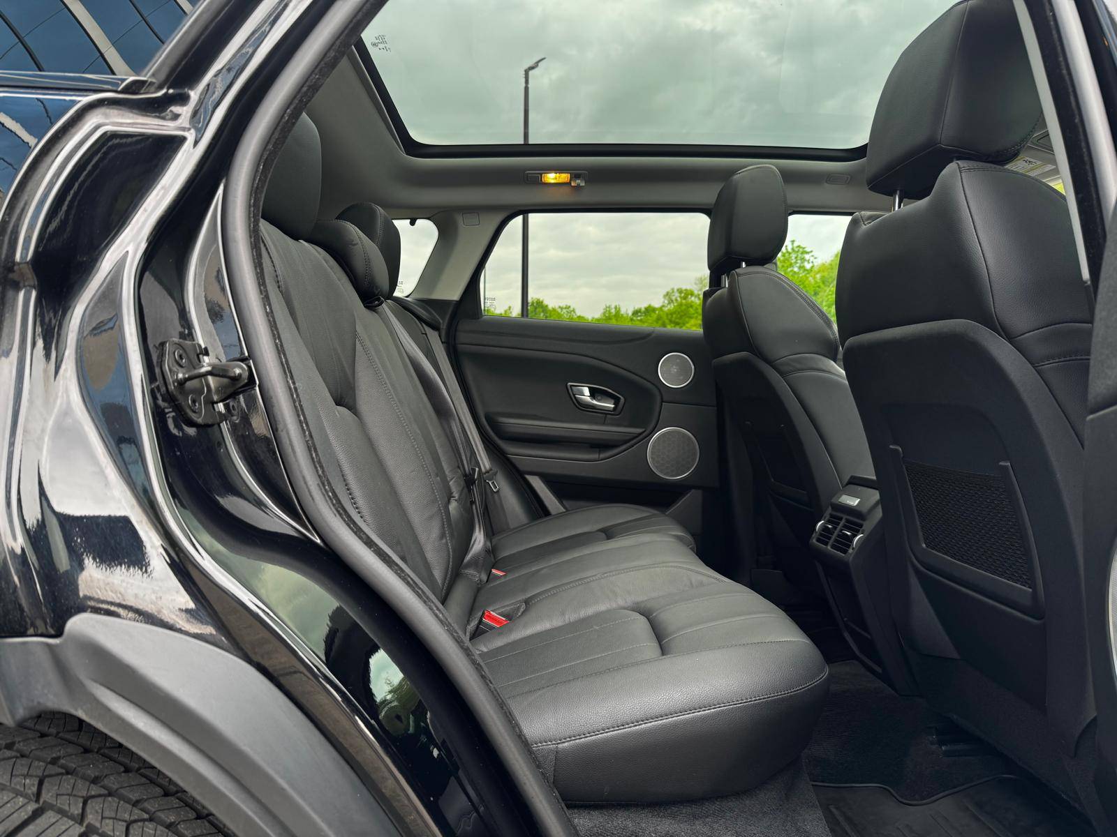 /akmautomotiveltd/2018-LandRover-RangeRover-3246931589593667.jpg
