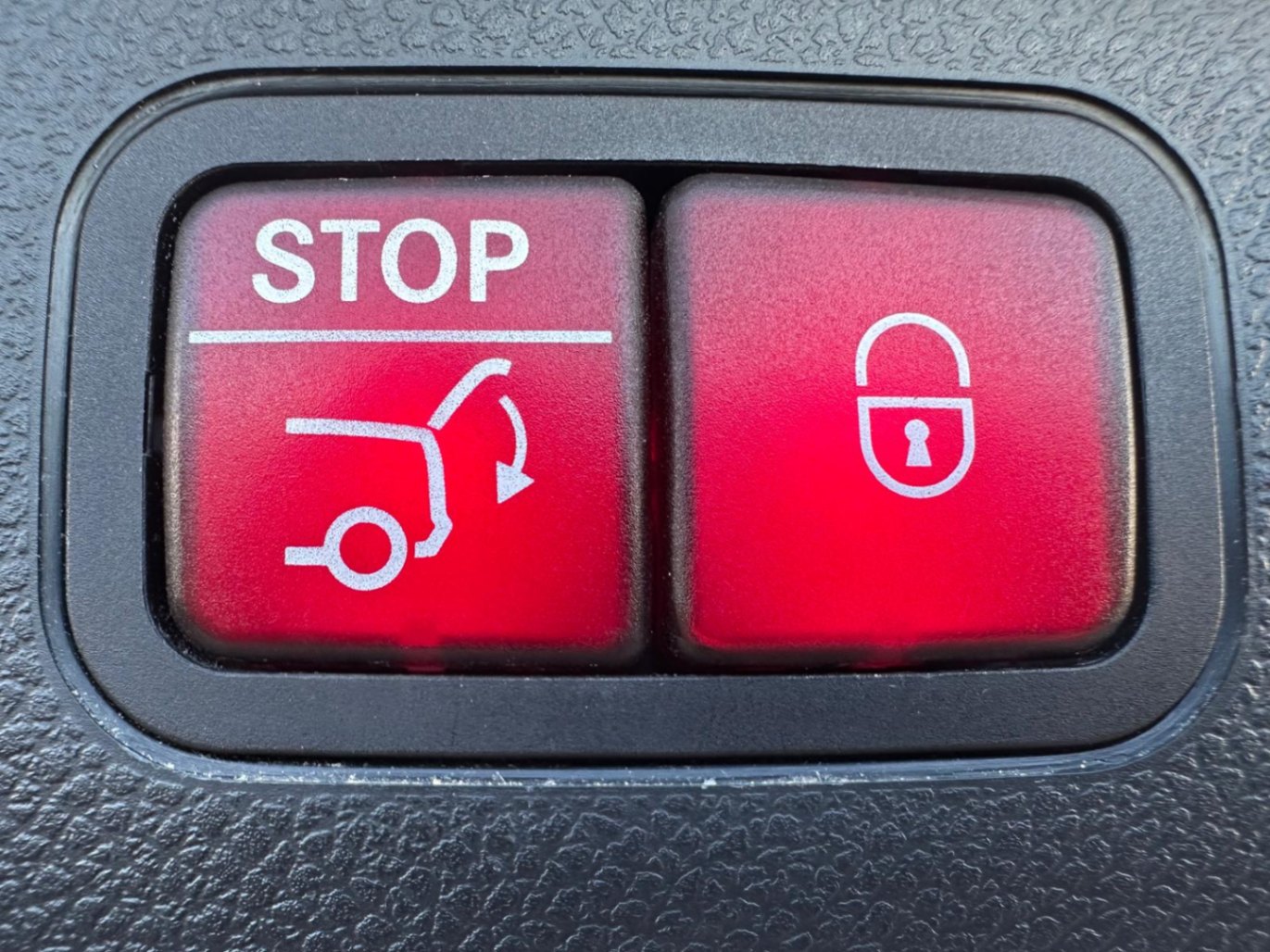 /akmautomotiveltd/2018-Mercedes-Benz-GLC-Class-11323000776745085.jpg