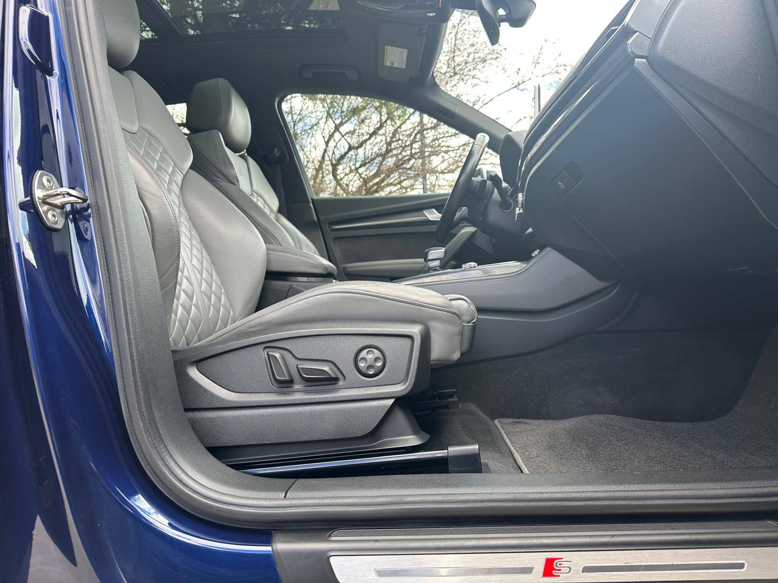 /akmautomotiveltd/2019-Audi-SQ5-8878432860867942.jpg