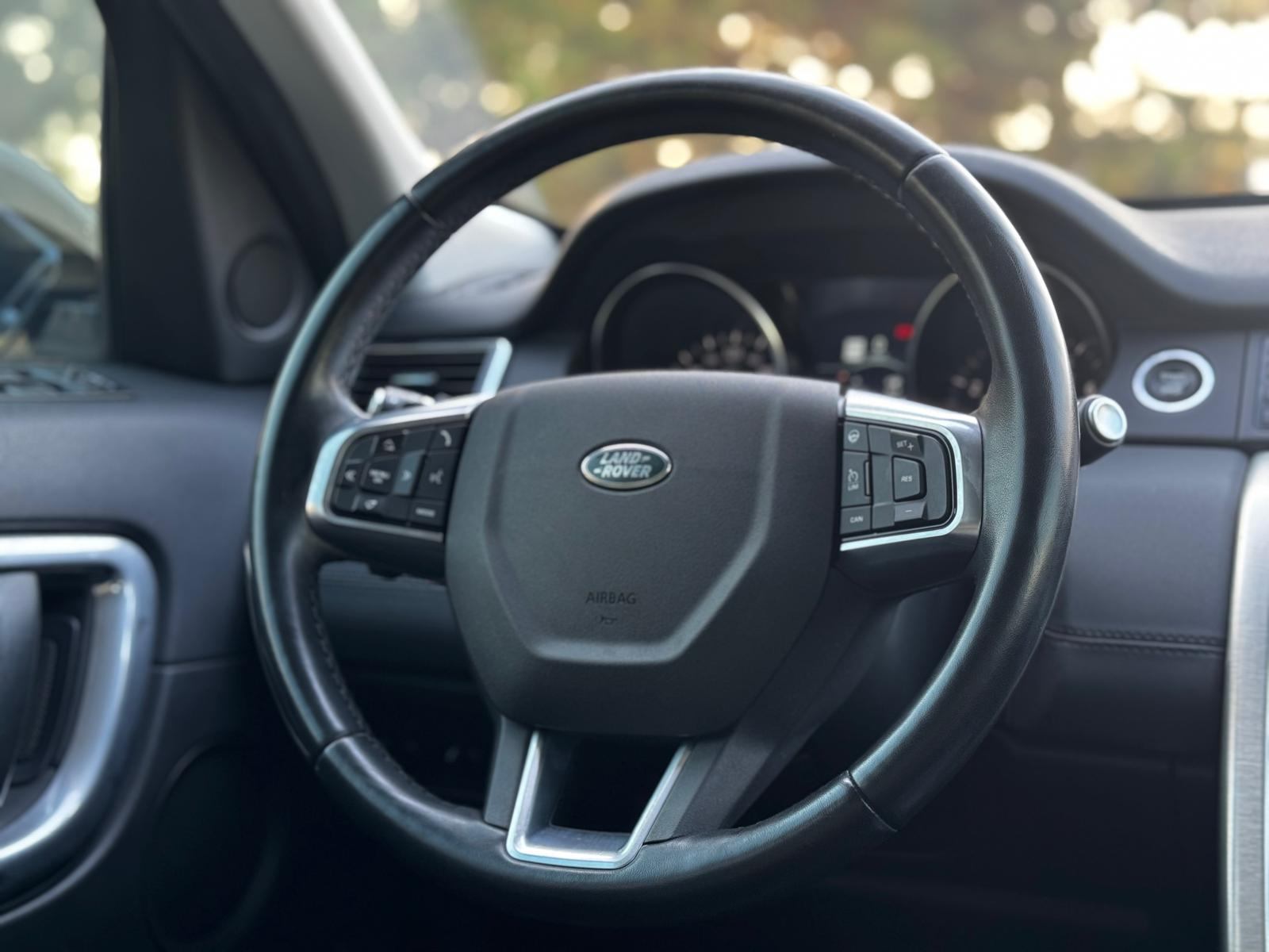 /akmautomotiveltd/2019-LandRover-DiscoverySport-18108280523301823.jpg