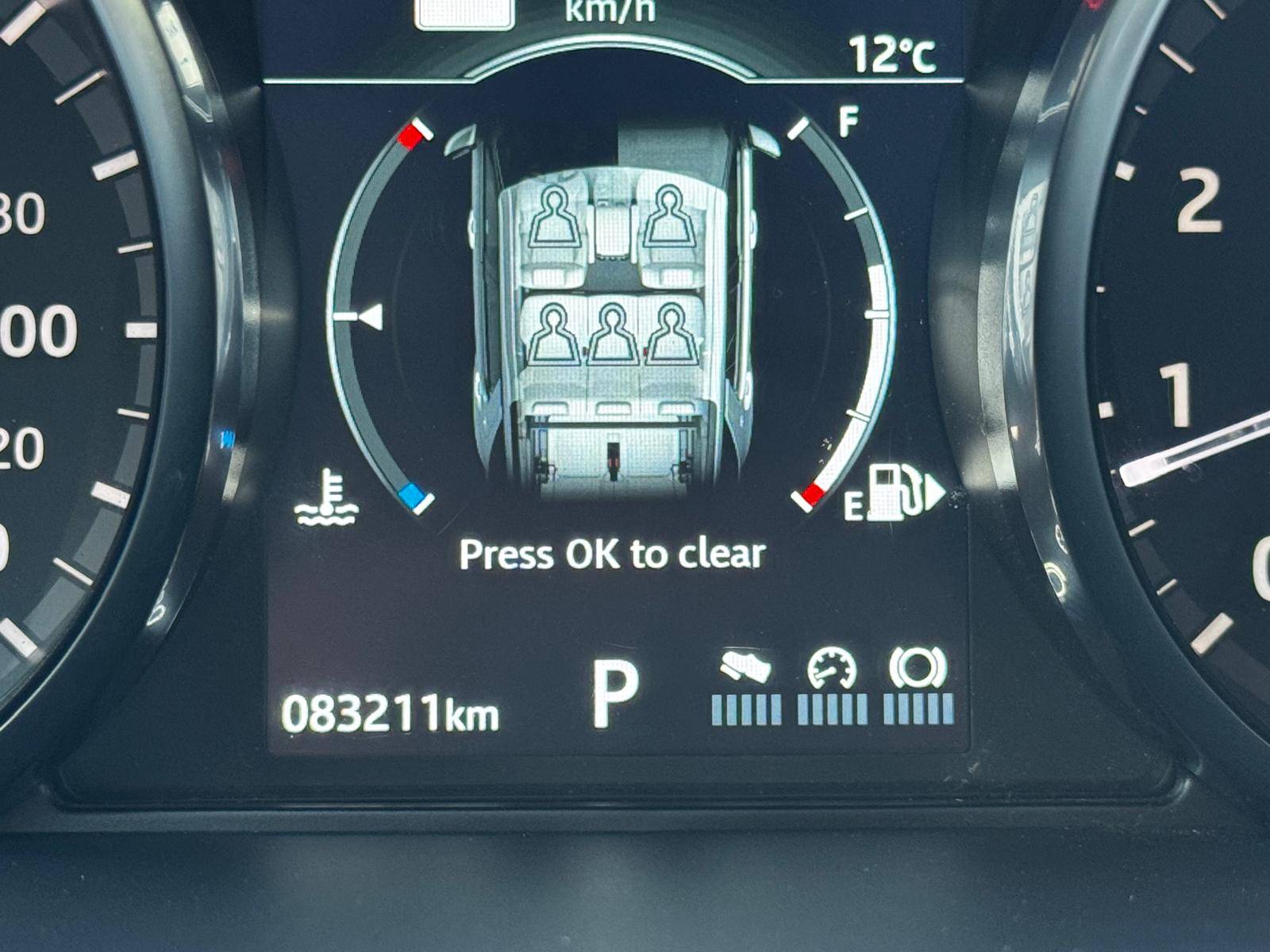 /akmautomotiveltd/2019-LandRover-DiscoverySport-27070255085556516.jpg