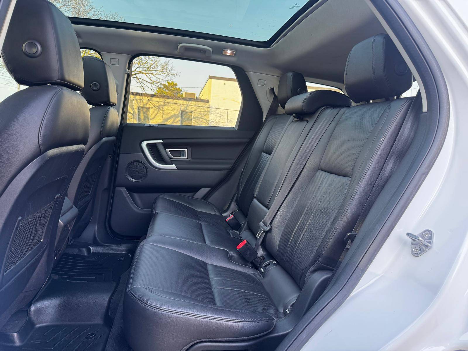/akmautomotiveltd/2019-LandRover-DiscoverySport-452387235934401.jpg