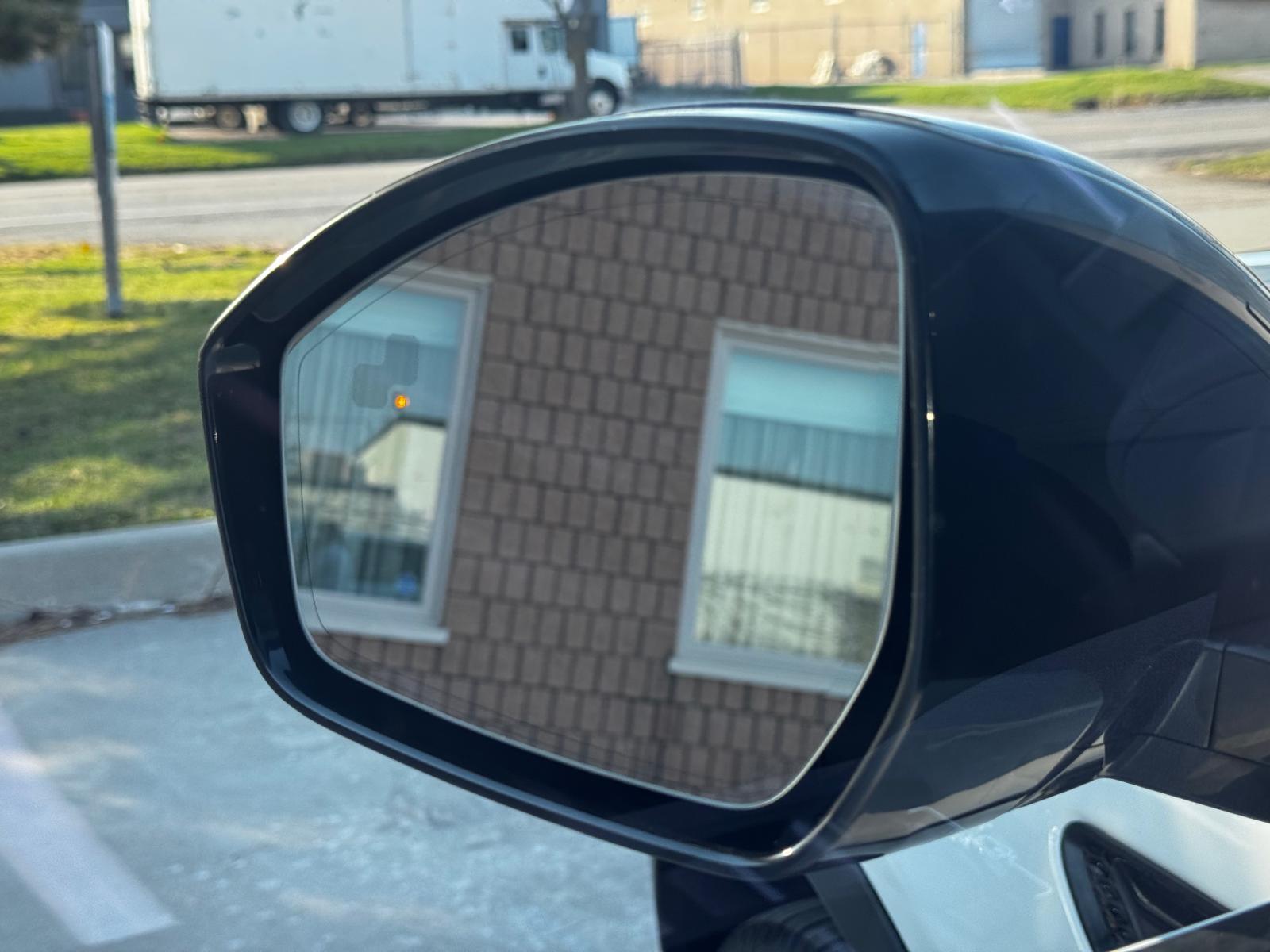 /akmautomotiveltd/2019-LandRover-DiscoverySport-9481408963411768.jpg