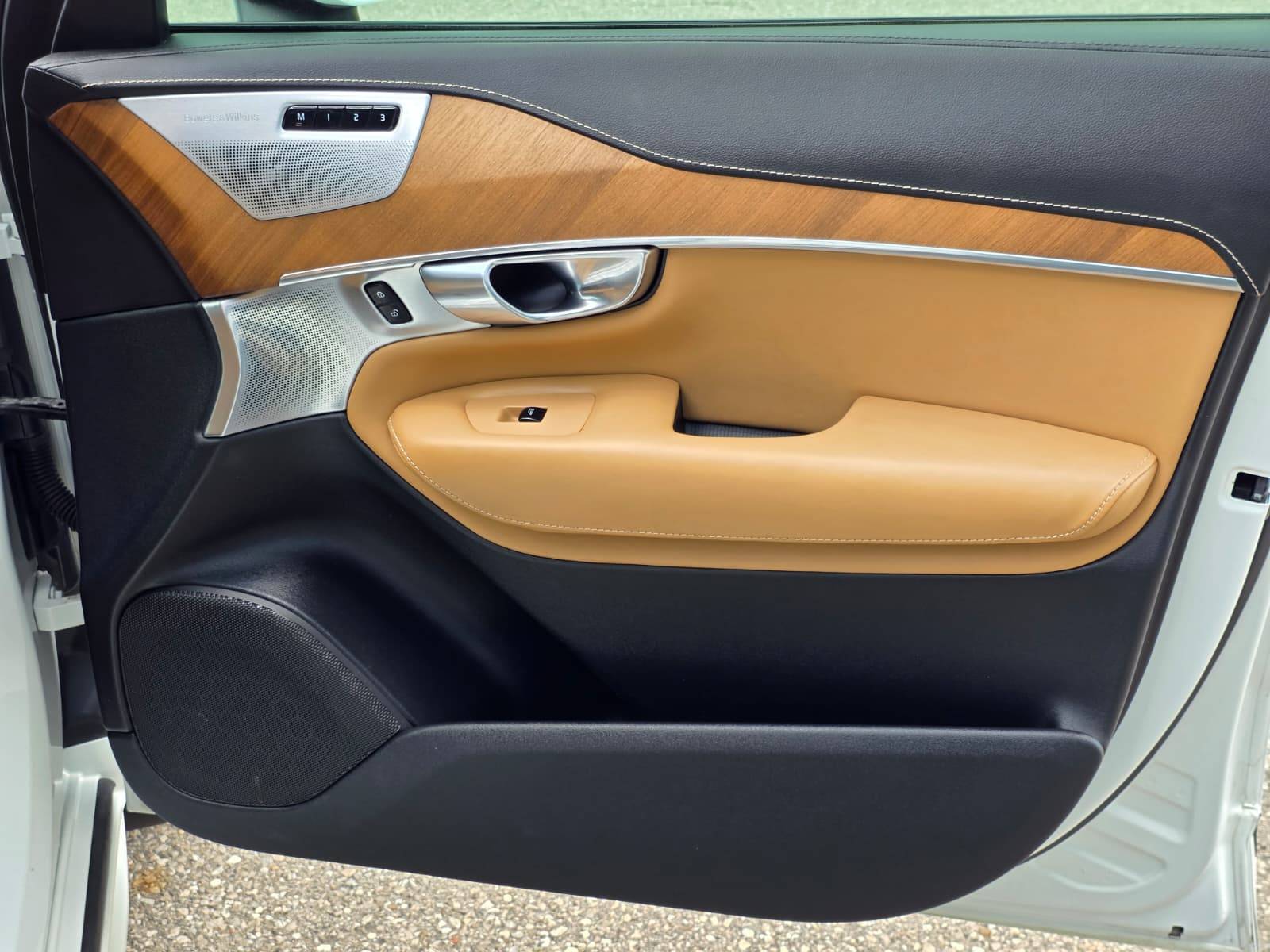 /akmautomotiveltd/2019-Volvo-XC90-11391655419148594.jpg