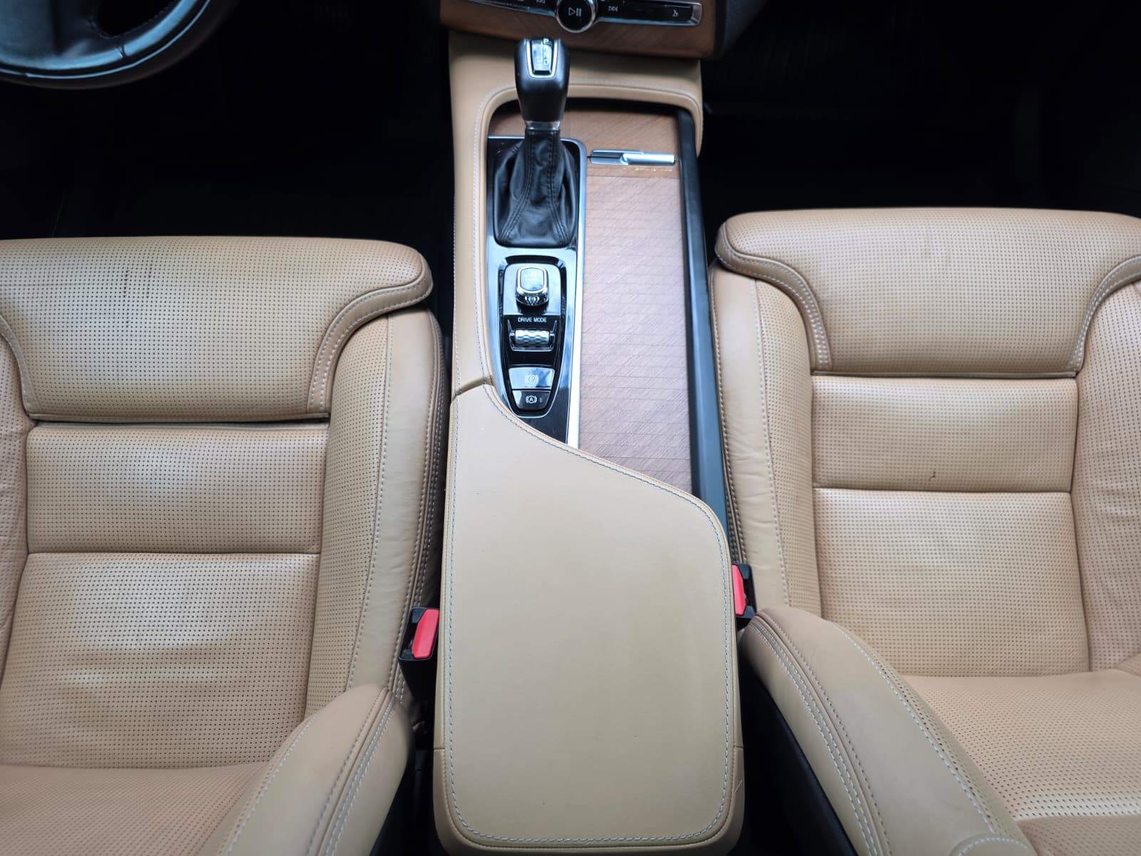 /akmautomotiveltd/2019-Volvo-XC90-385143665418314.jpg