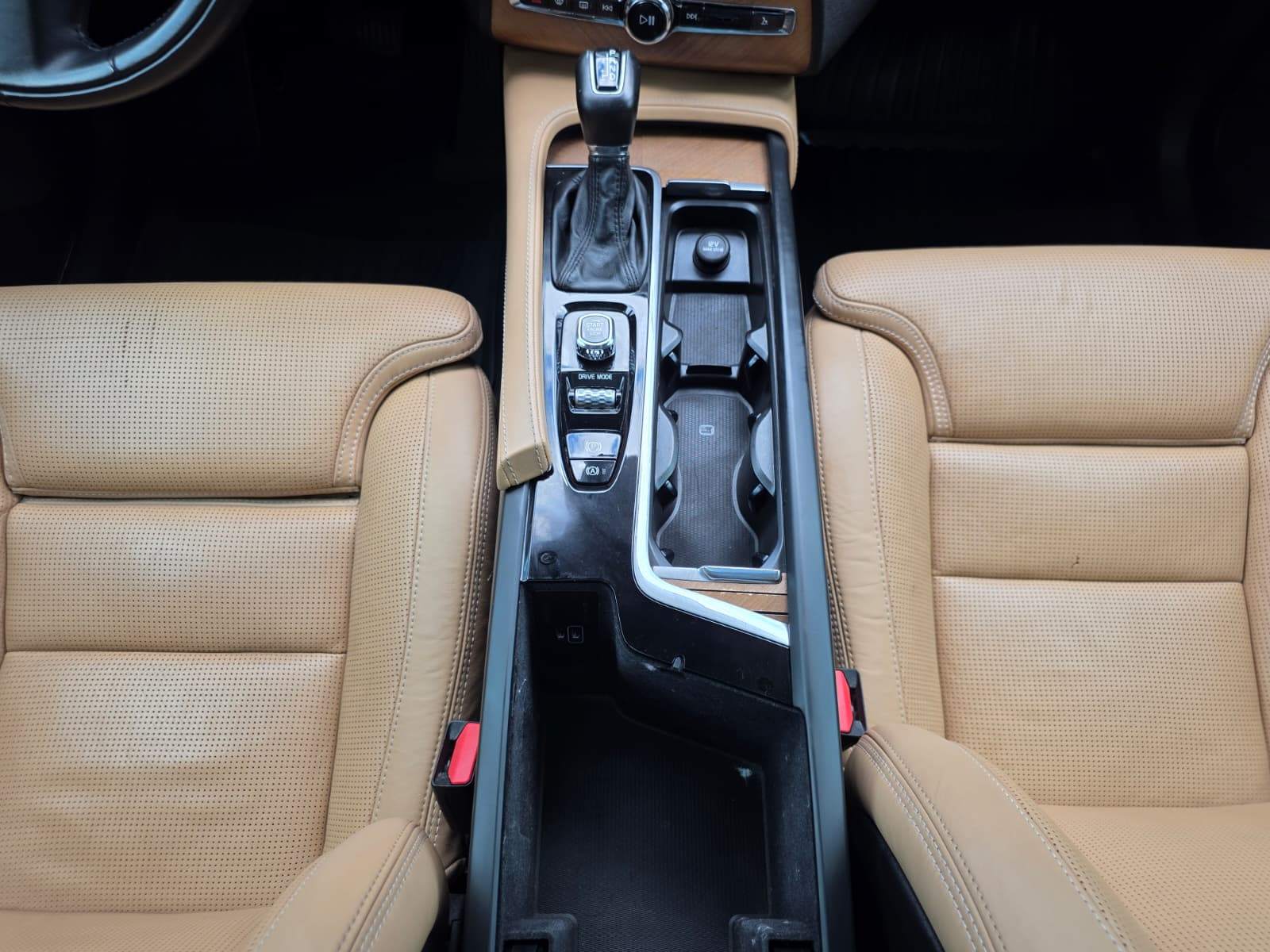 /akmautomotiveltd/2019-Volvo-XC90-5443532086983578.jpg