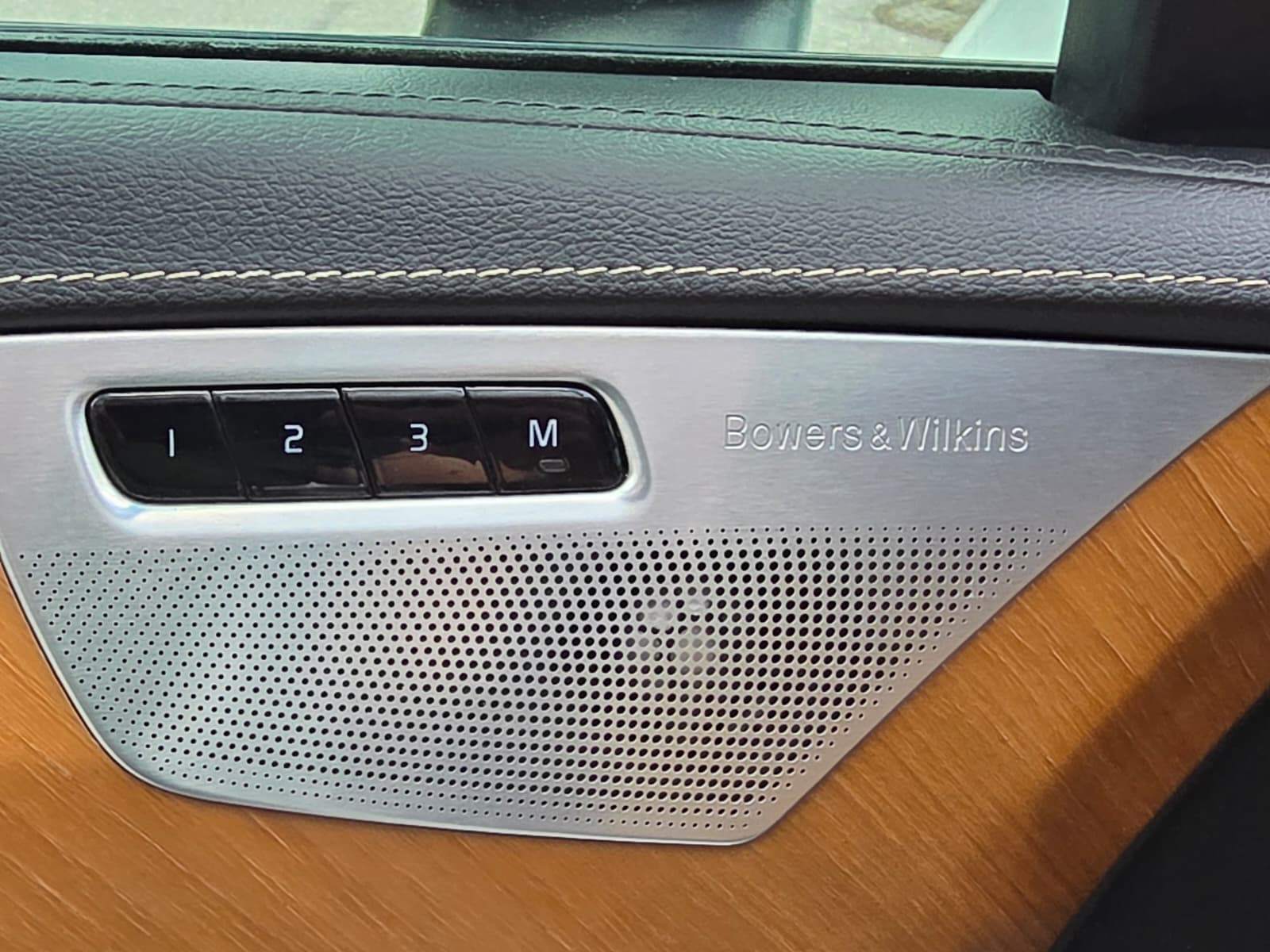 /akmautomotiveltd/2019-Volvo-XC90-6990431778117974.jpg