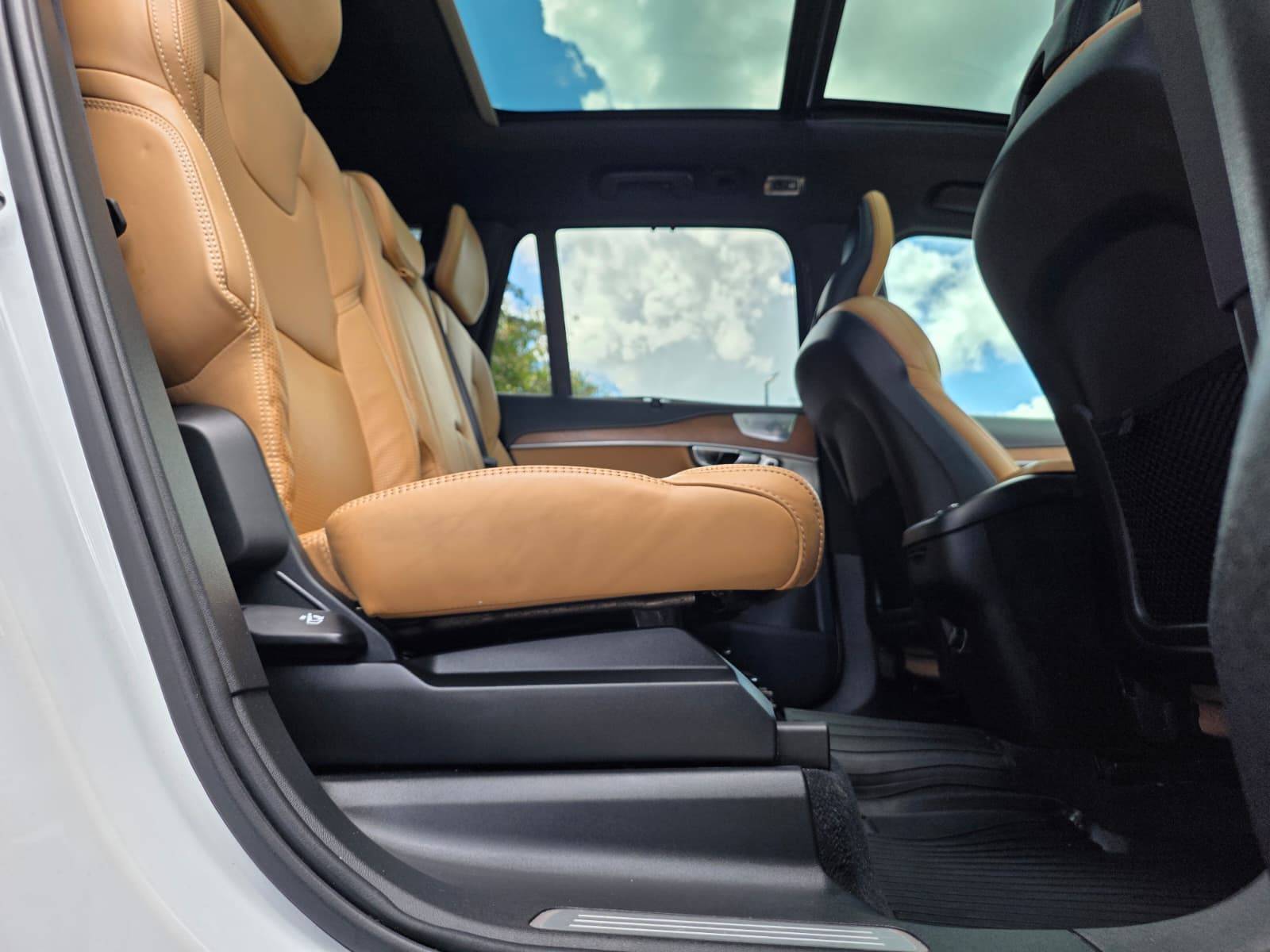 /akmautomotiveltd/2019-Volvo-XC90-8180701096265772.jpg