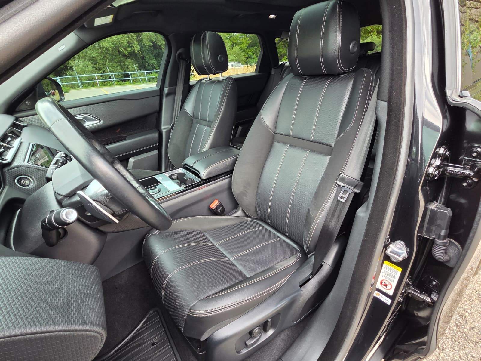 /akmautomotiveltd/2020-LandRover-RangeRover-3990867058065437.jpg