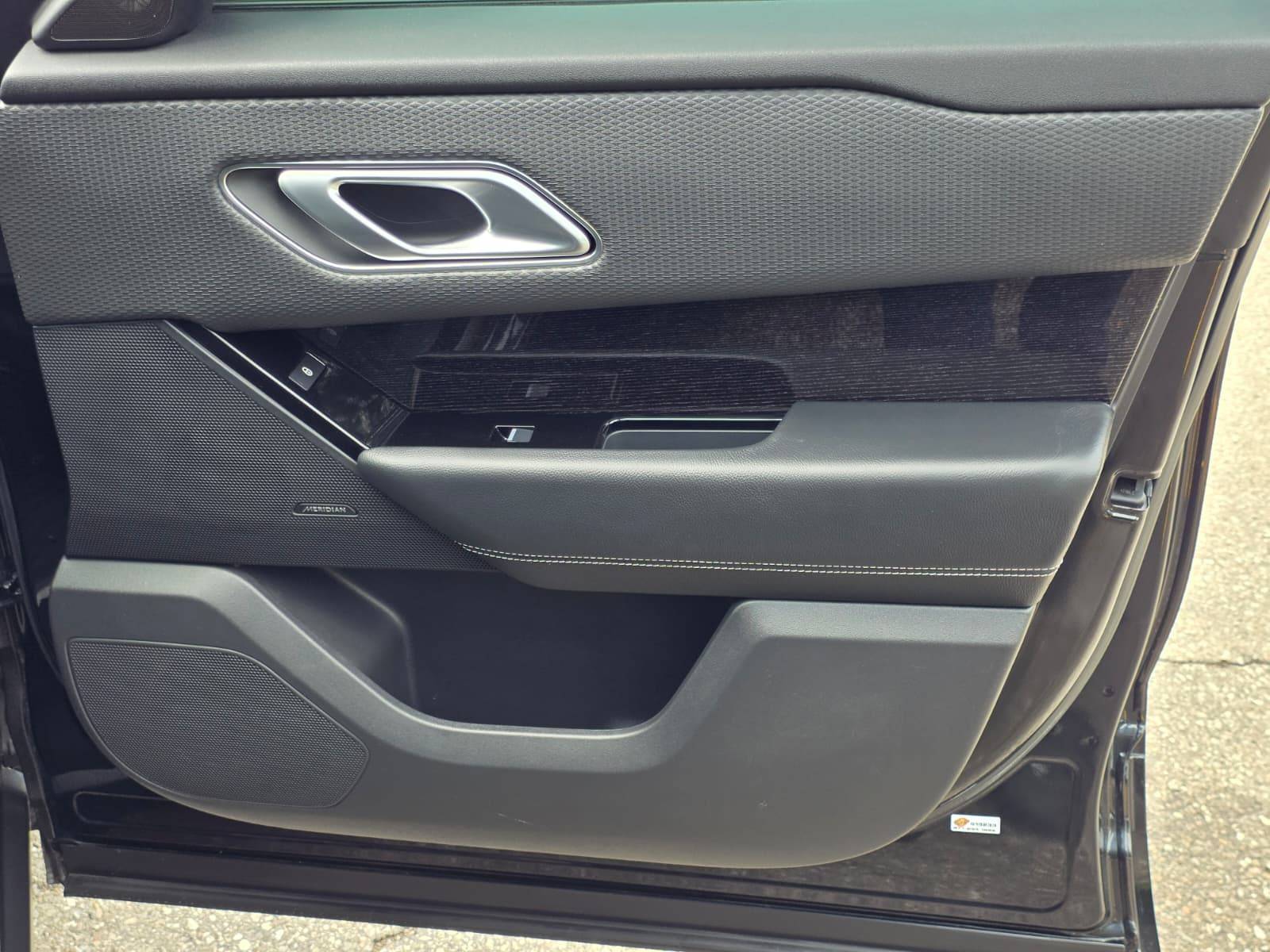 /akmautomotiveltd/2020-LandRover-RangeRover-506723757039899.jpg