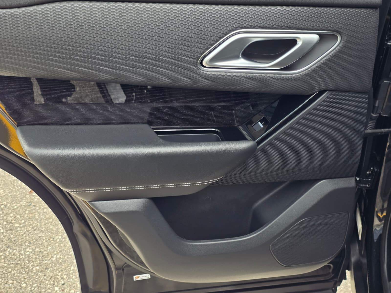 /akmautomotiveltd/2020-LandRover-RangeRover-7146267894002072.jpg