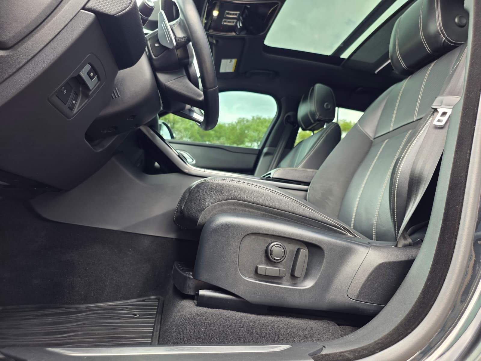/akmautomotiveltd/2020-LandRover-RangeRover-8142696527340254.jpg
