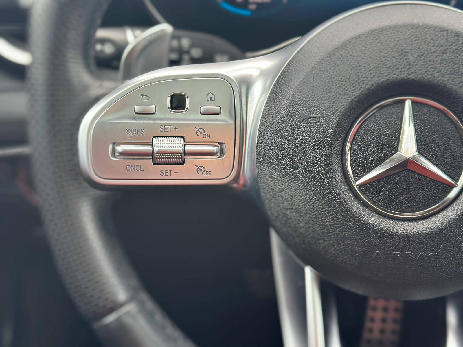 /akmautomotiveltd/2020-Mercedes-Benz-GLC-Class-1737953072777576.jpg
