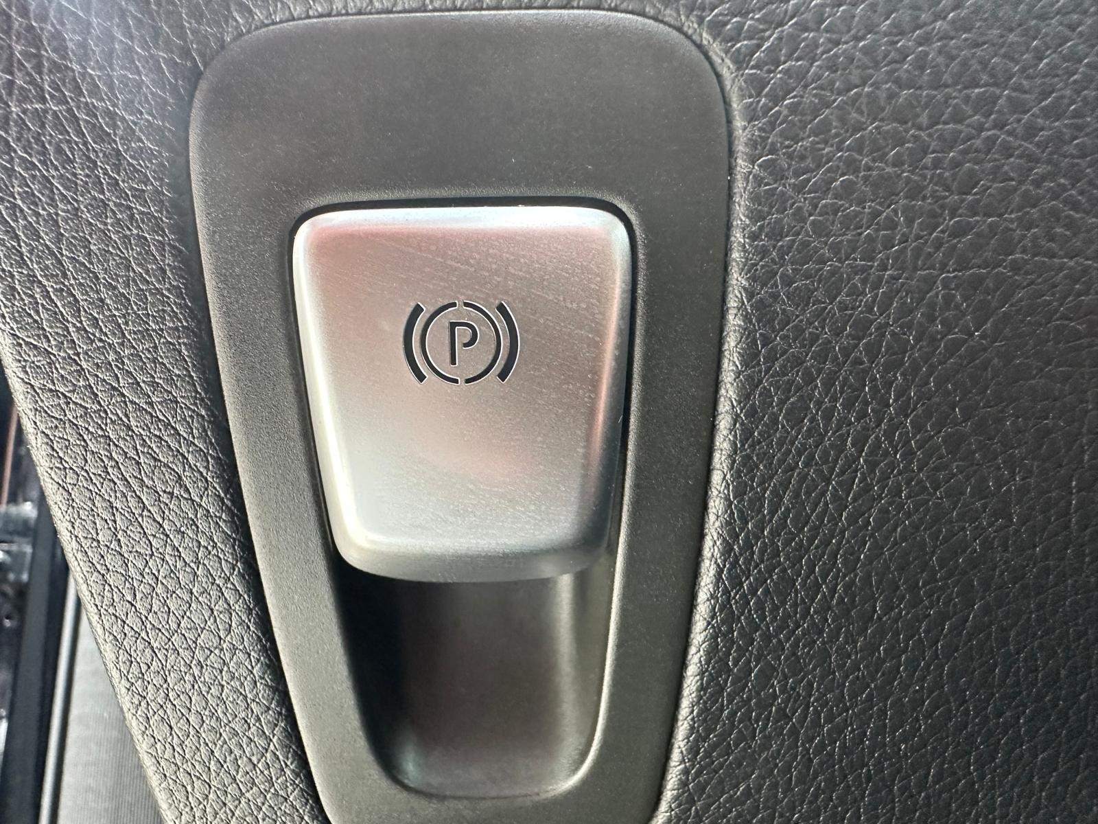 /akmautomotiveltd/2020-Mercedes-Benz-GLC-Class-6036326601391298.jpg