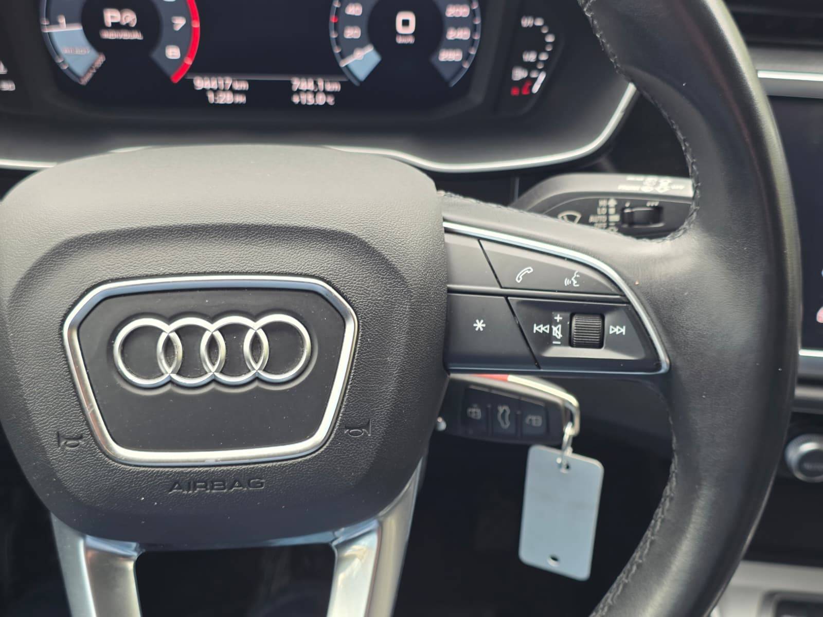/akmautomotiveltd/2021-Audi-Q3-7636244866155686.jpg