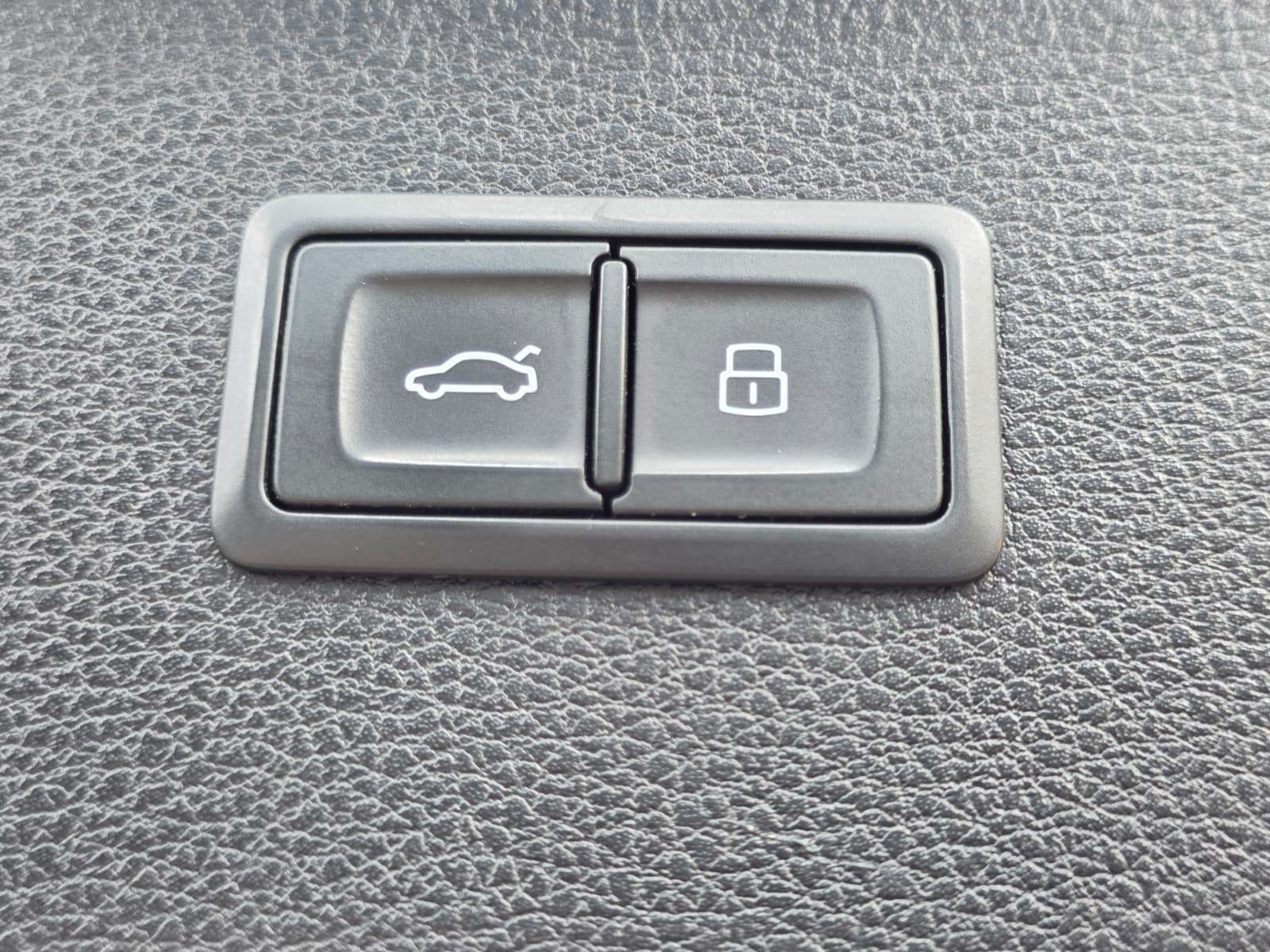 /akmautomotiveltd/2021-Audi-SQ5/Q5-7663397402465753.jpg