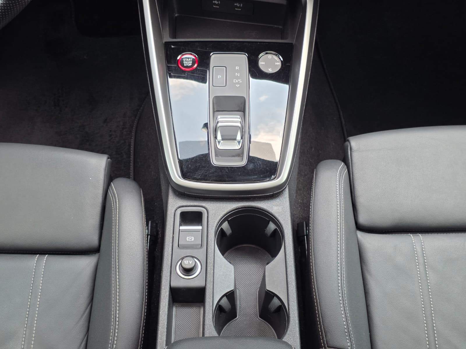 /akmautomotiveltd/2022-Audi-S3-6436731508929034.jpg