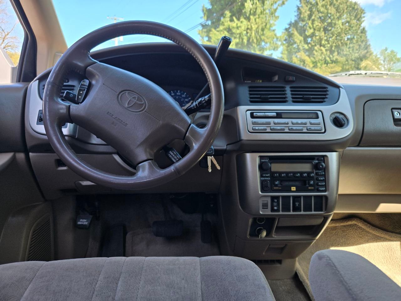 /alphaautoaccessltd/2002-Toyota-Sienna-07023352848123032.jpg