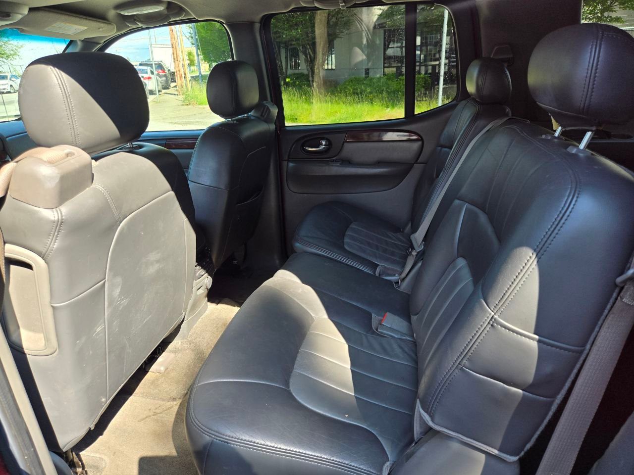 /alphaautoaccessltd/2004-GMC-EnvoyXL-055319704972120354.jpg