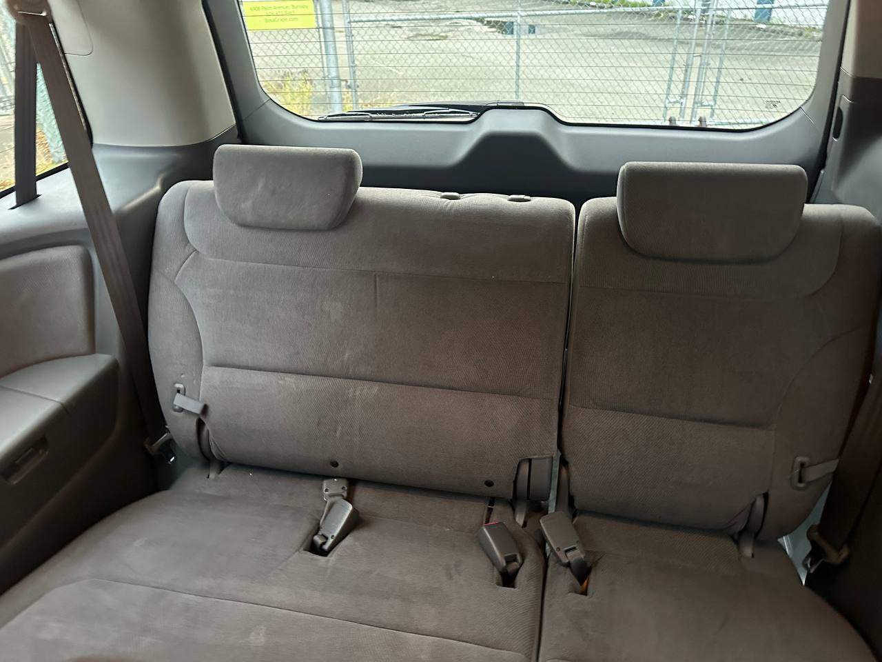 /alphaautoaccessltd/2005-Honda-Odyssey-49707279911050817.jpg