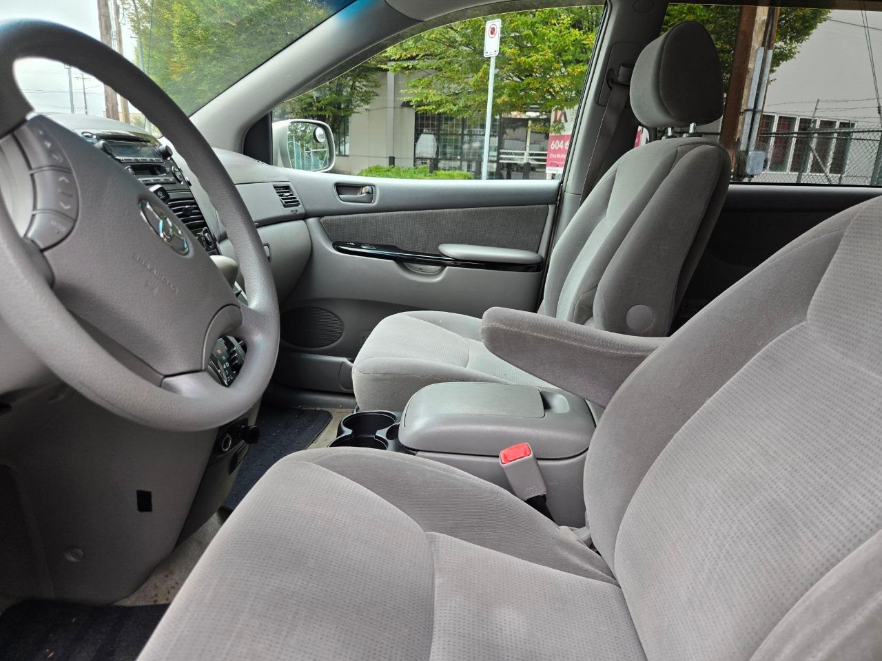 /alphaautoaccessltd/2005-Toyota-Sienna-17602857181991638.jpg