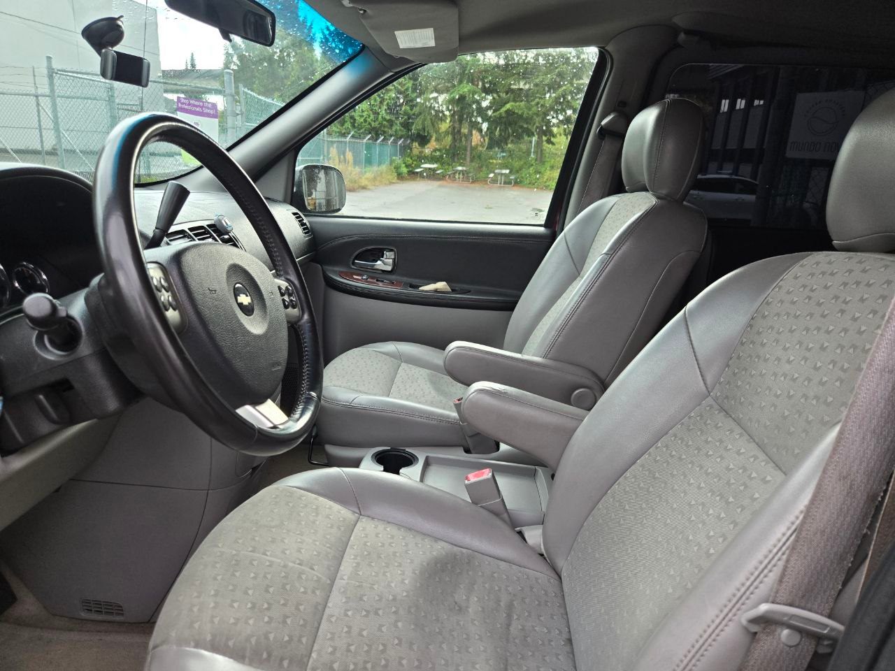 /alphaautoaccessltd/2006-Chevrolet-Uplander-04931582790073796.jpg