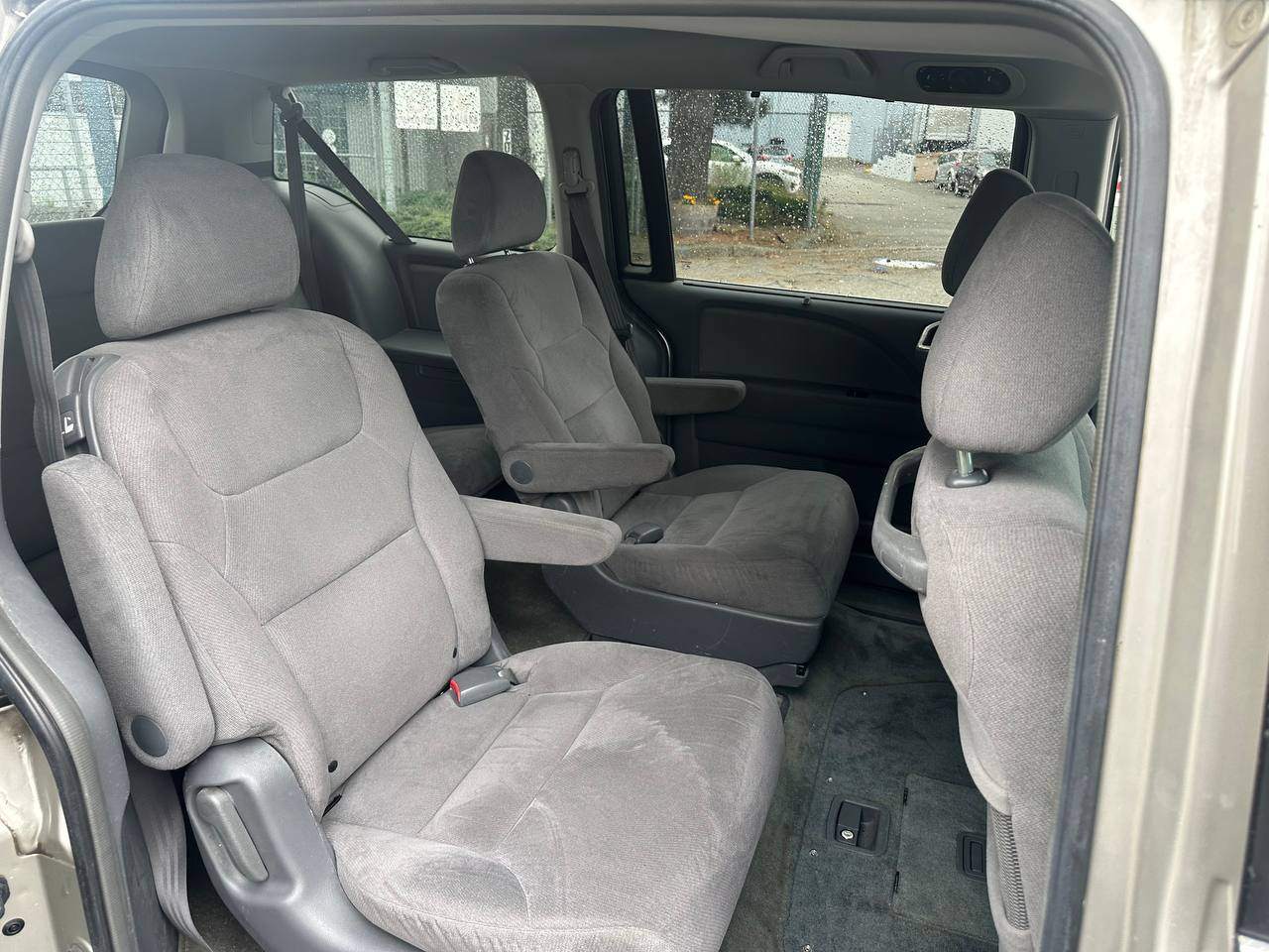 /alphaautoaccessltd/2006-Honda-Odyssey-06495416117369257.jpg