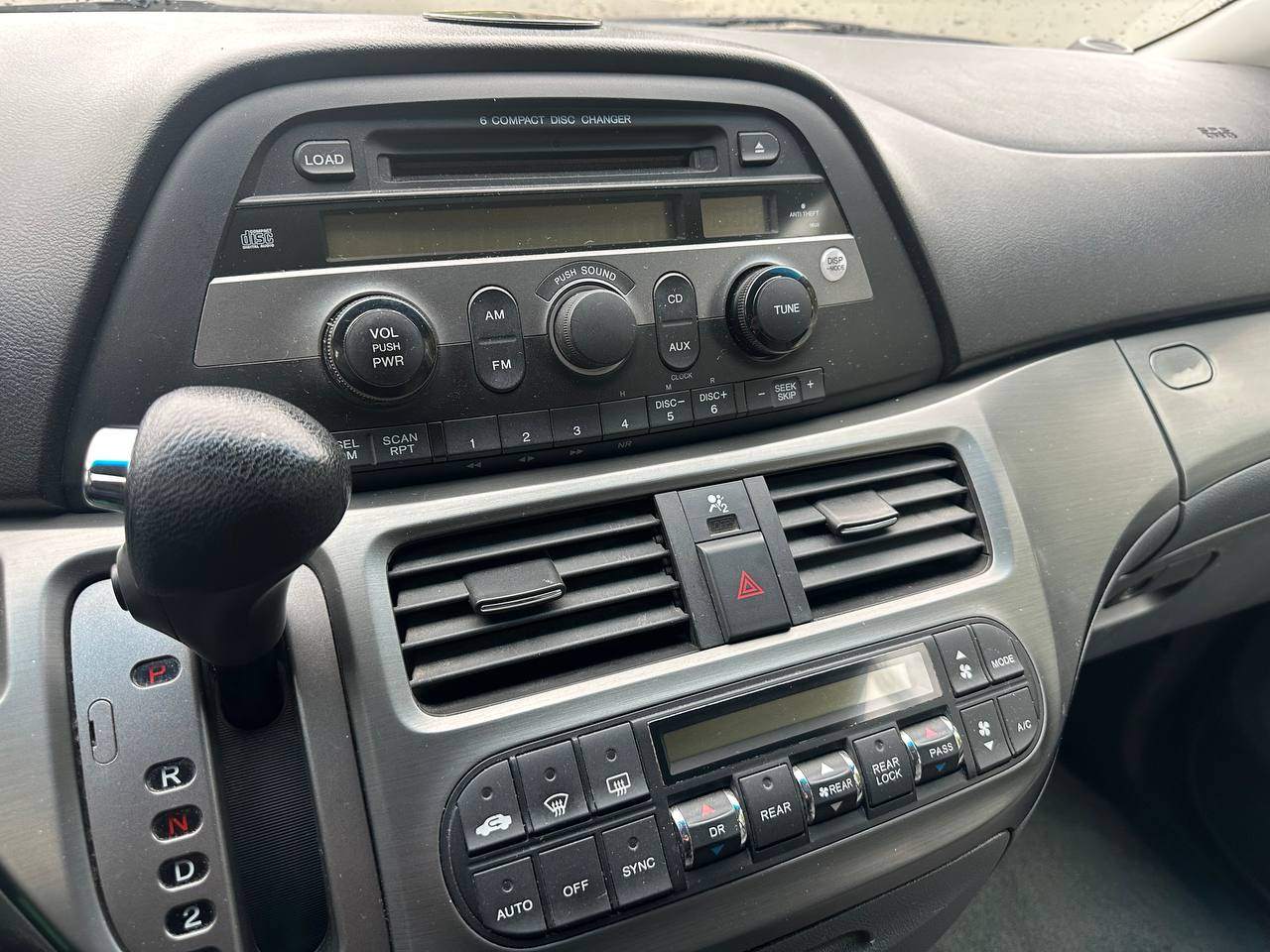 /alphaautoaccessltd/2006-Honda-Odyssey-19821356129627143.jpg