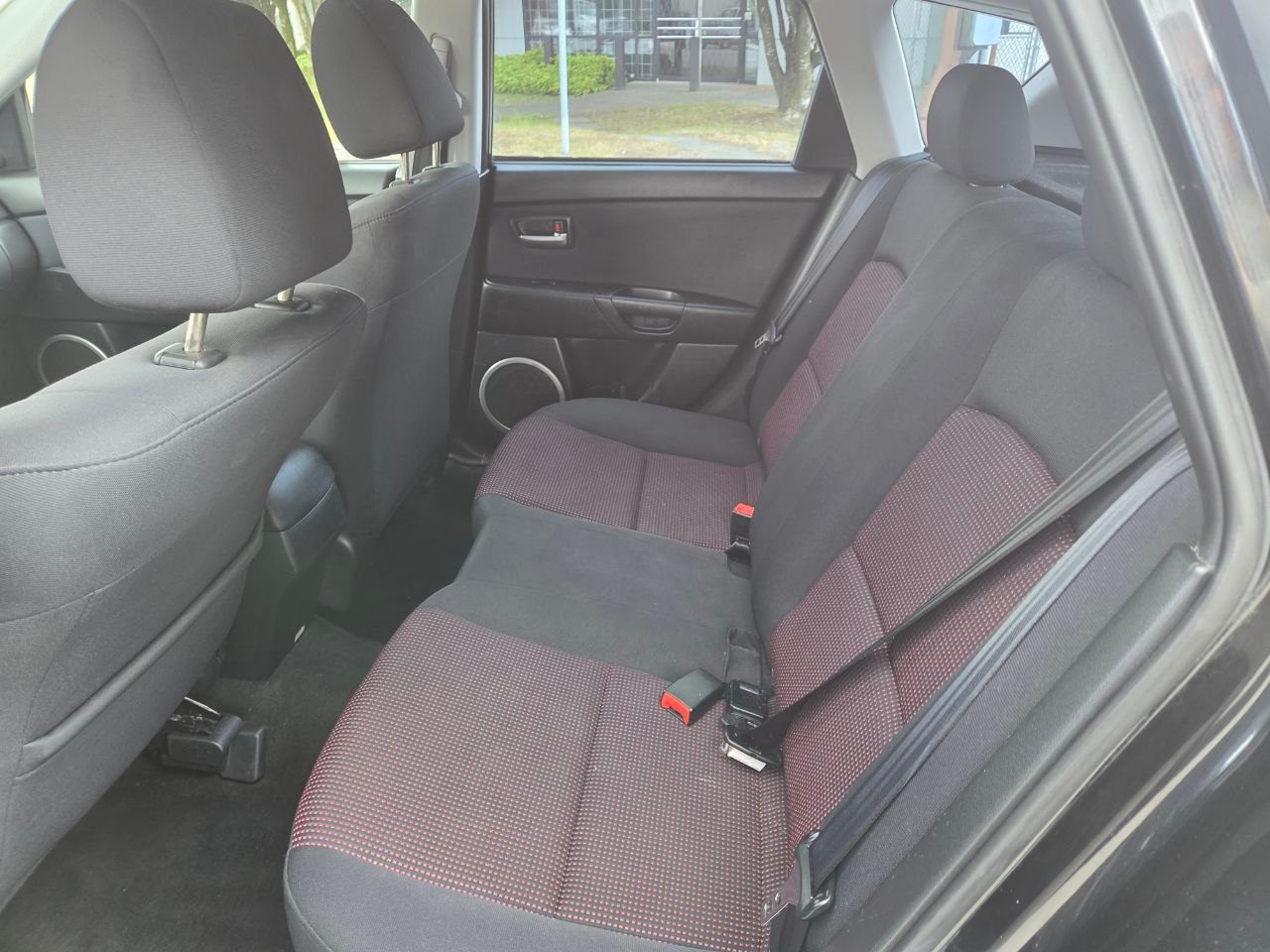 /alphaautoaccessltd/2006-Mazda-Mazda3-21660412608519852.jpg