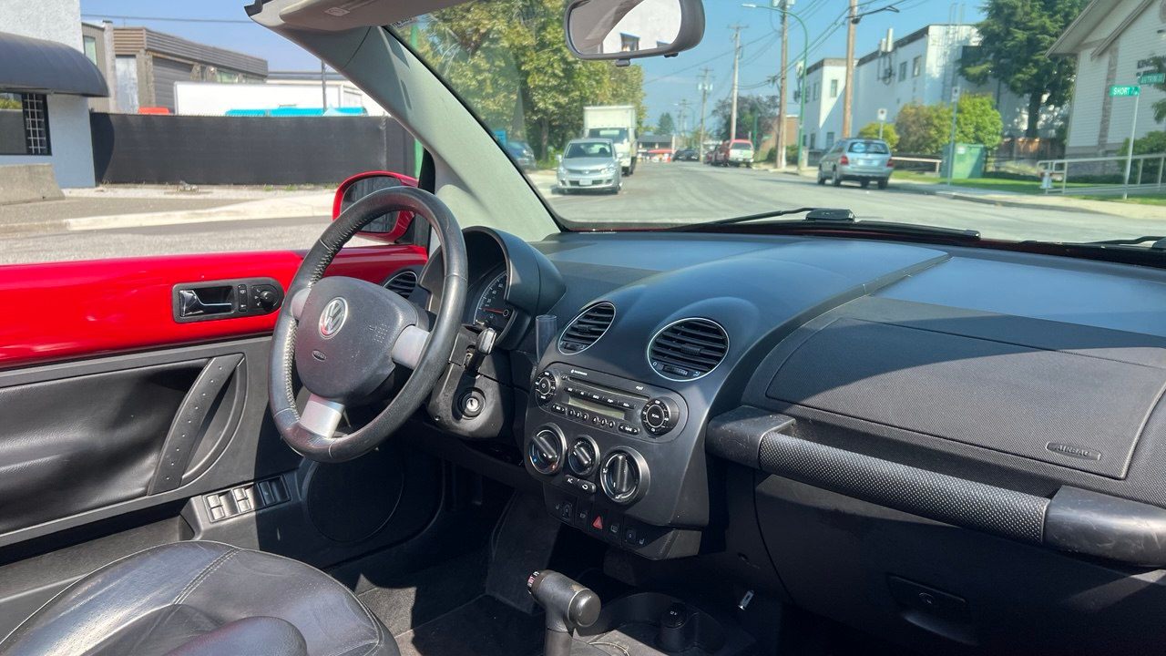 /alphaautoaccessltd/2007-Volkswagen-NewBeetle-6105659613527172.jpg