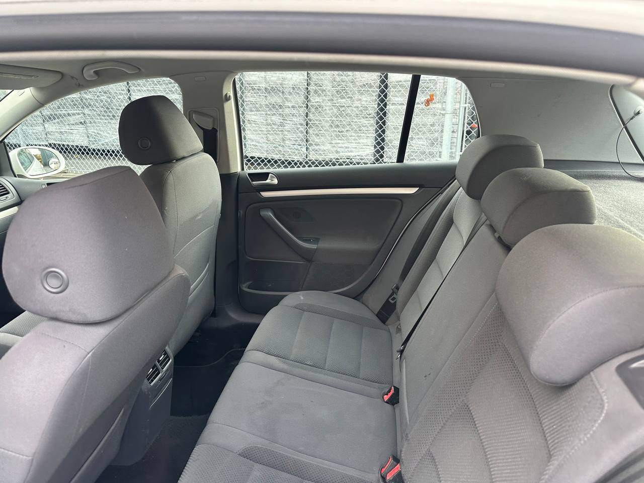/alphaautoaccessltd/2007-Volkswagen-Rabbit-5874870229984828.jpg