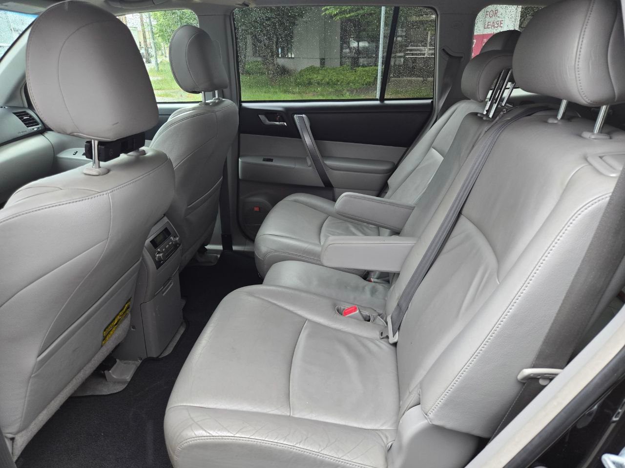 /alphaautoaccessltd/2008-Toyota-HighlanderHybrid-13143957601036238.jpg