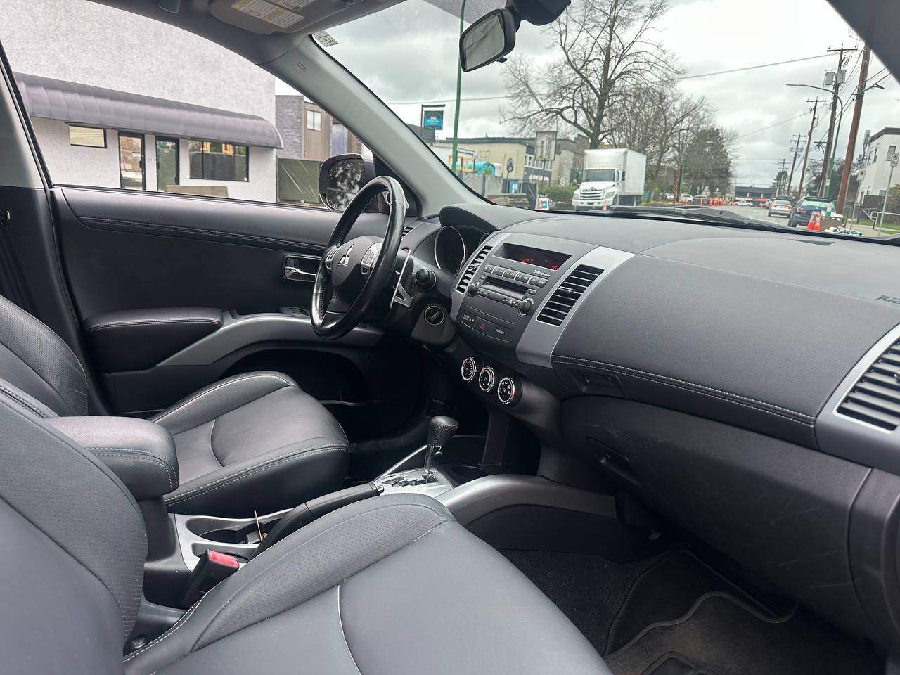 /alphaautoaccessltd/2010-Mitsubishi-Outlander-3847198502424303.jpg