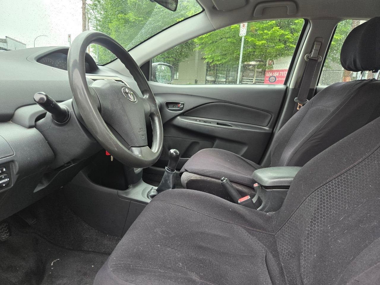 /alphaautoaccessltd/2010-Toyota-Yaris-024300576878141245.jpg