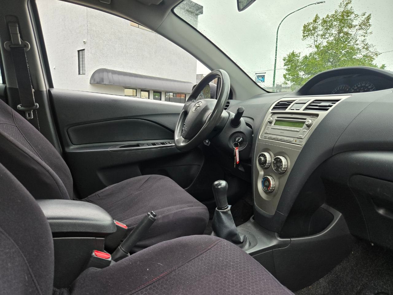 /alphaautoaccessltd/2010-Toyota-Yaris-191848427831961.jpg