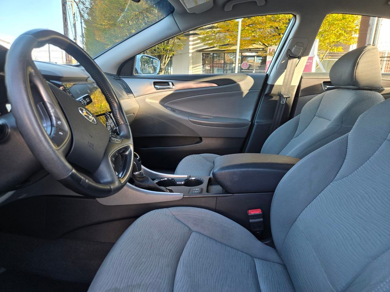 /alphaautoaccessltd/2011-Hyundai-Sonata-5473750660380845.jpg