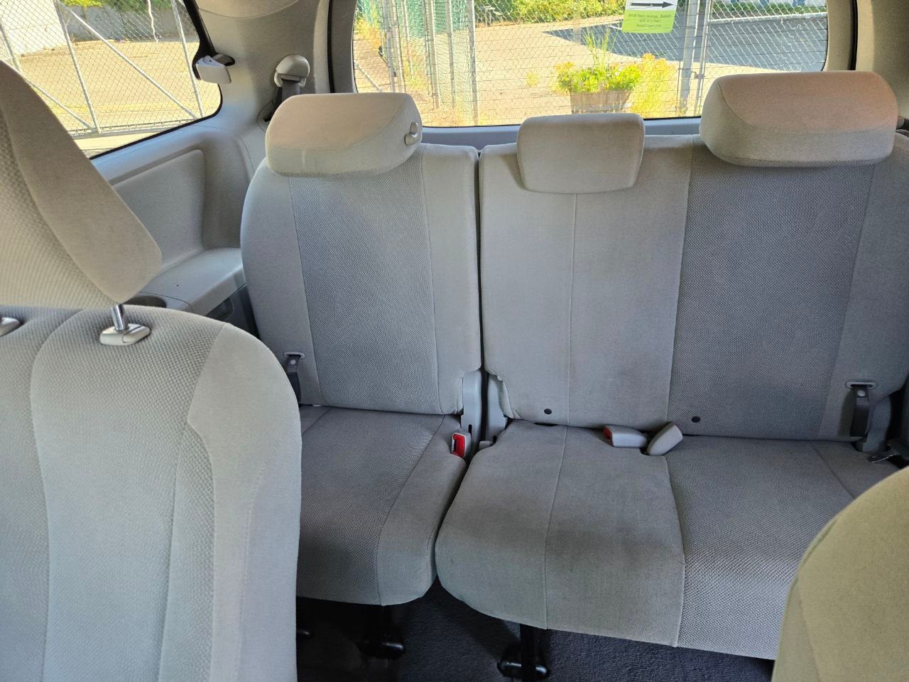 /alphaautoaccessltd/2011-Toyota-Sienna-18547993321092404.jpg